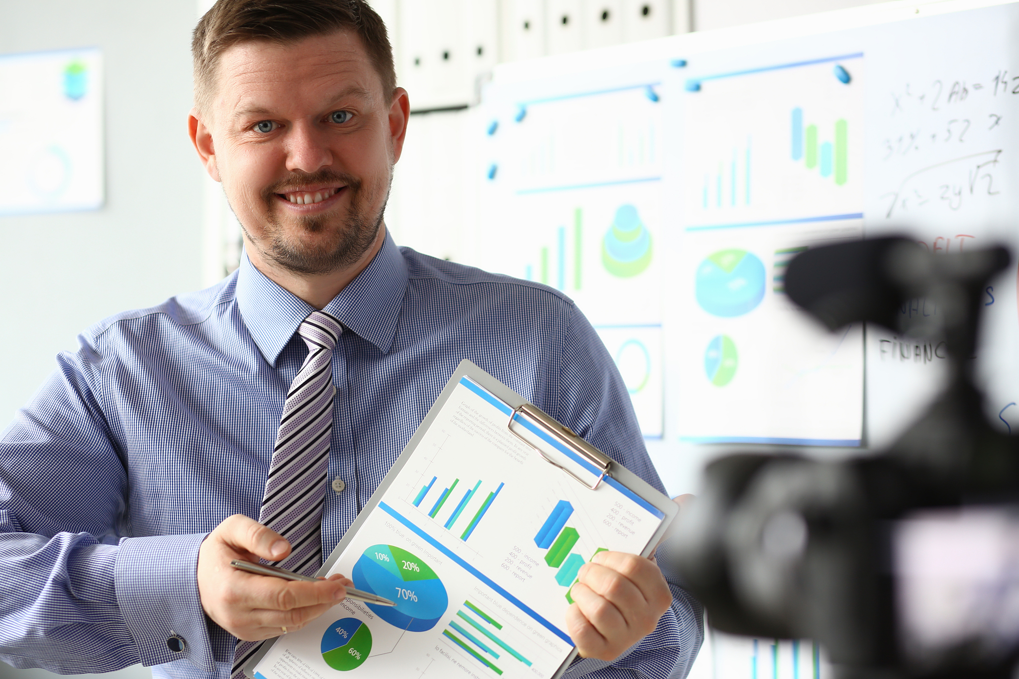 探店博主应该怎么写简历介绍