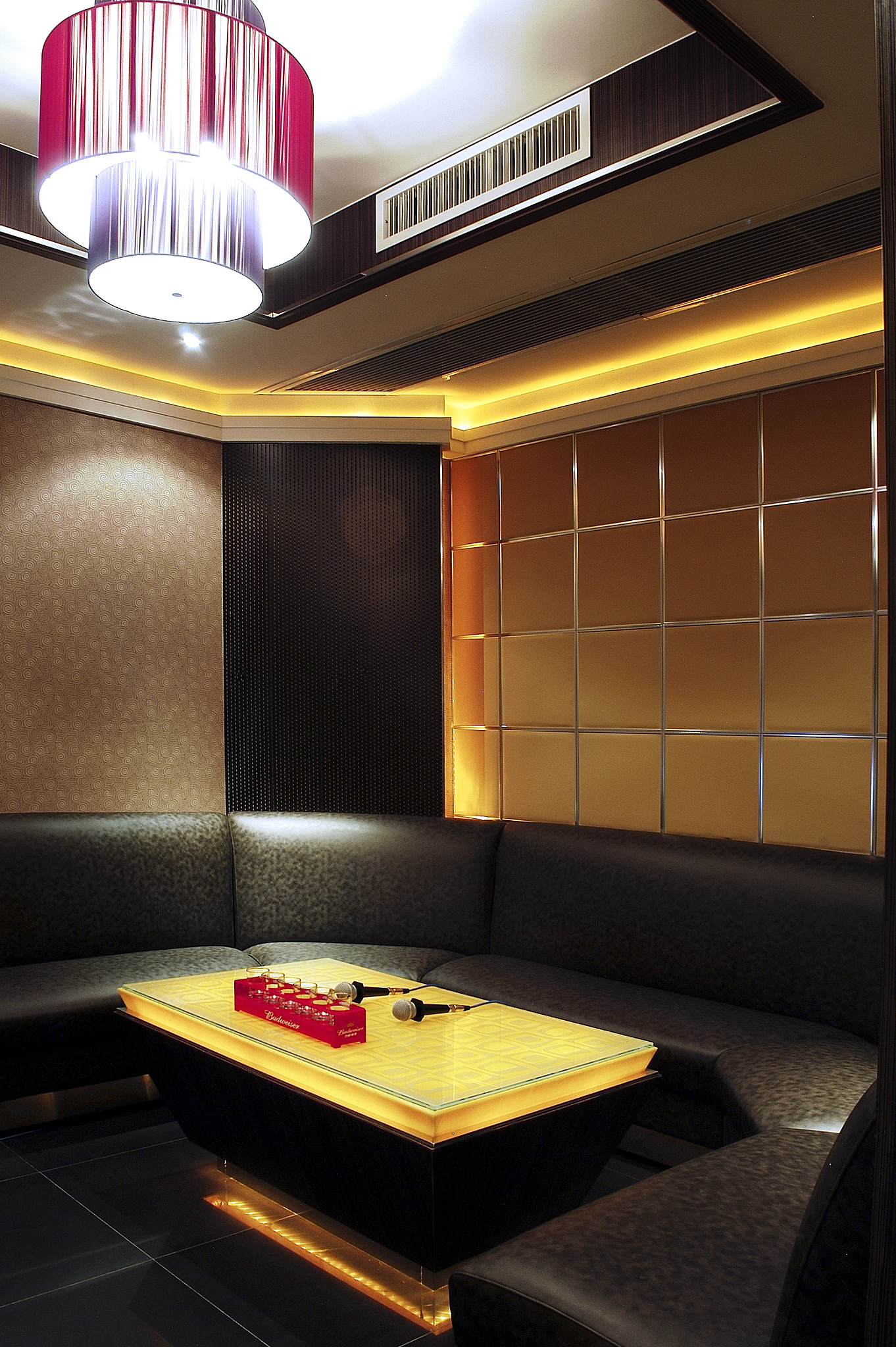 开歌房，释放你的音乐灵魂！