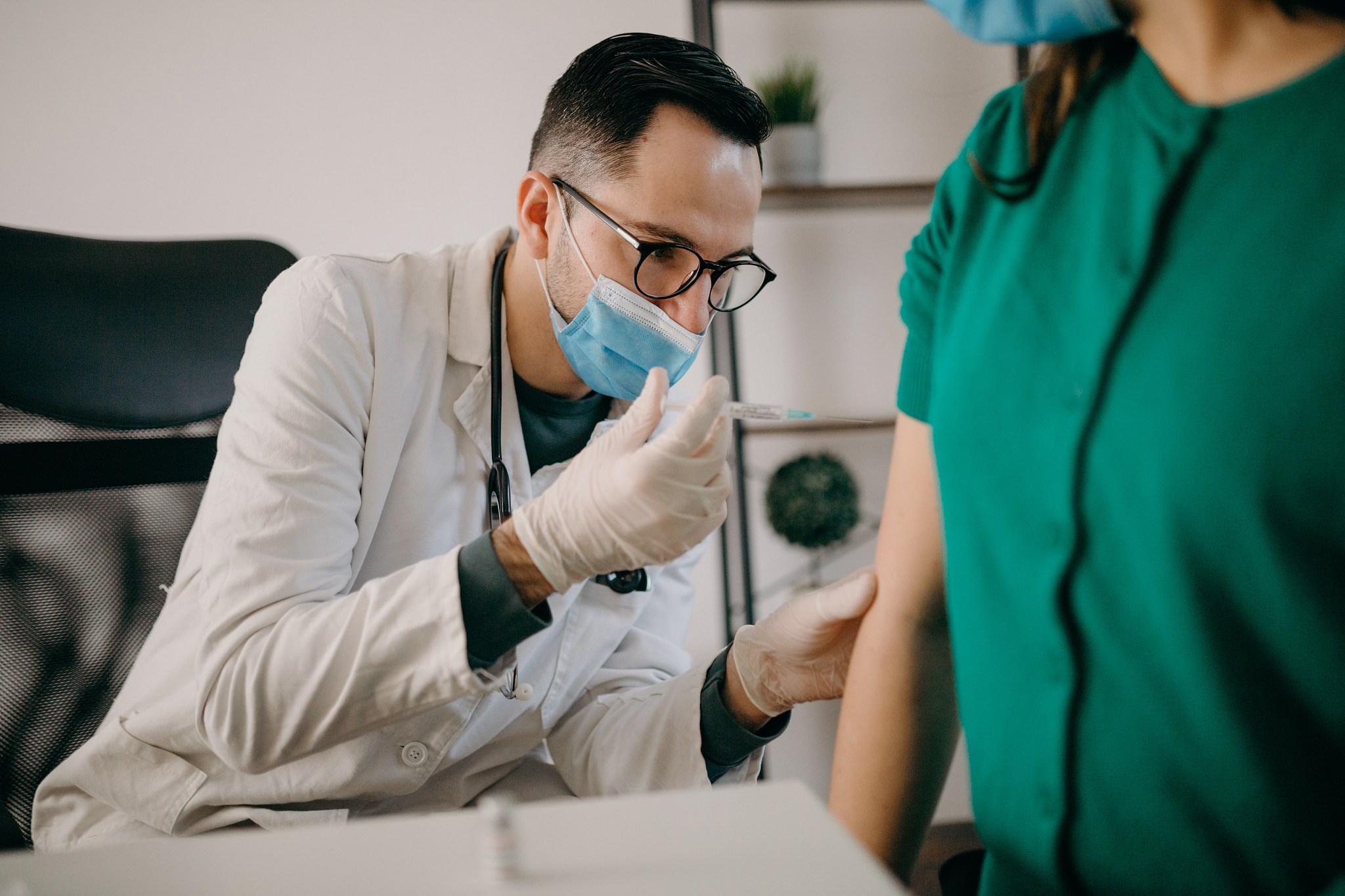 黄冈初中生卫校招生：机会与挑战并存