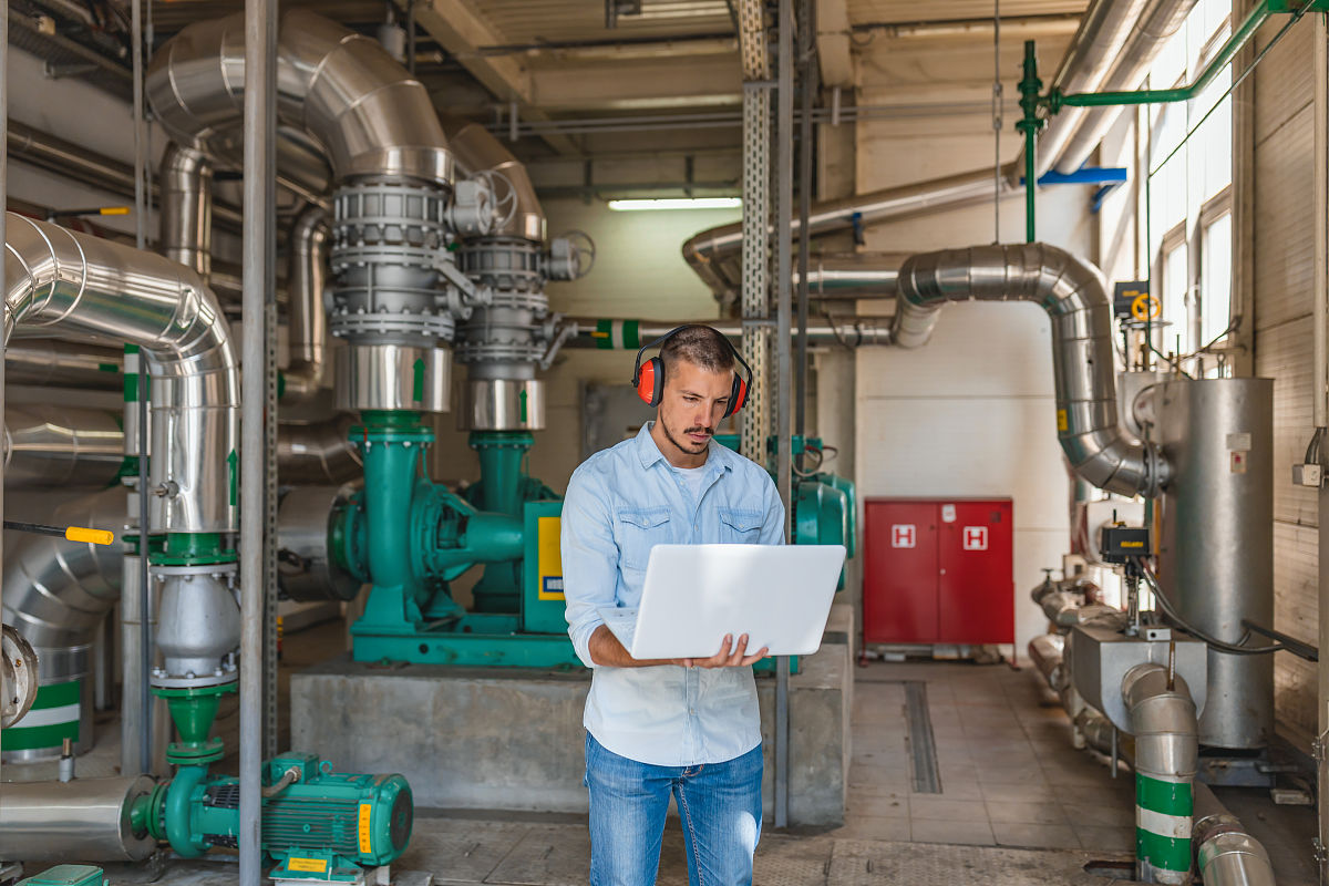 武汉中专职业学校火电厂热力设备运行与检修有前途吗？需满足哪些招生条件