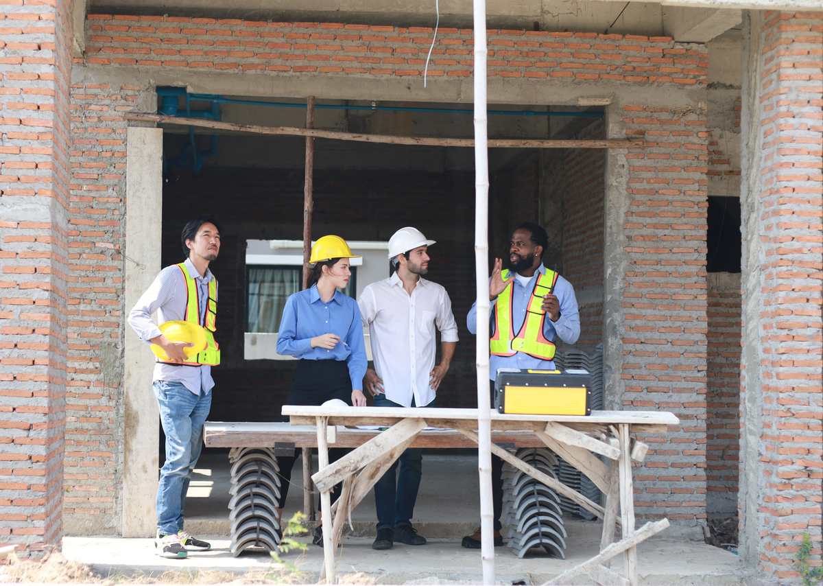 甲乙工程队合盖房屋，甲队单独完成需要多少天？