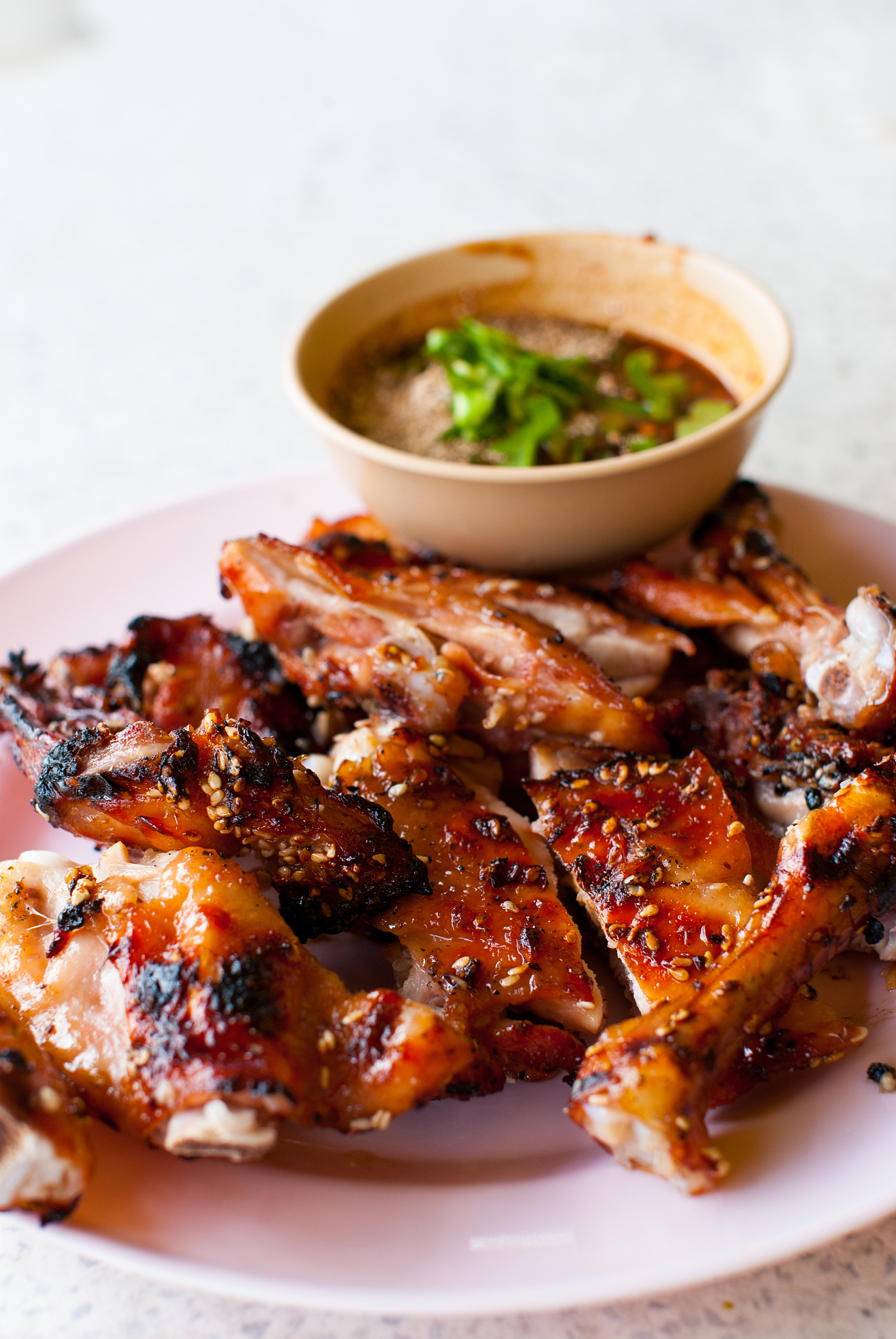 thai food roast chicken with sauce