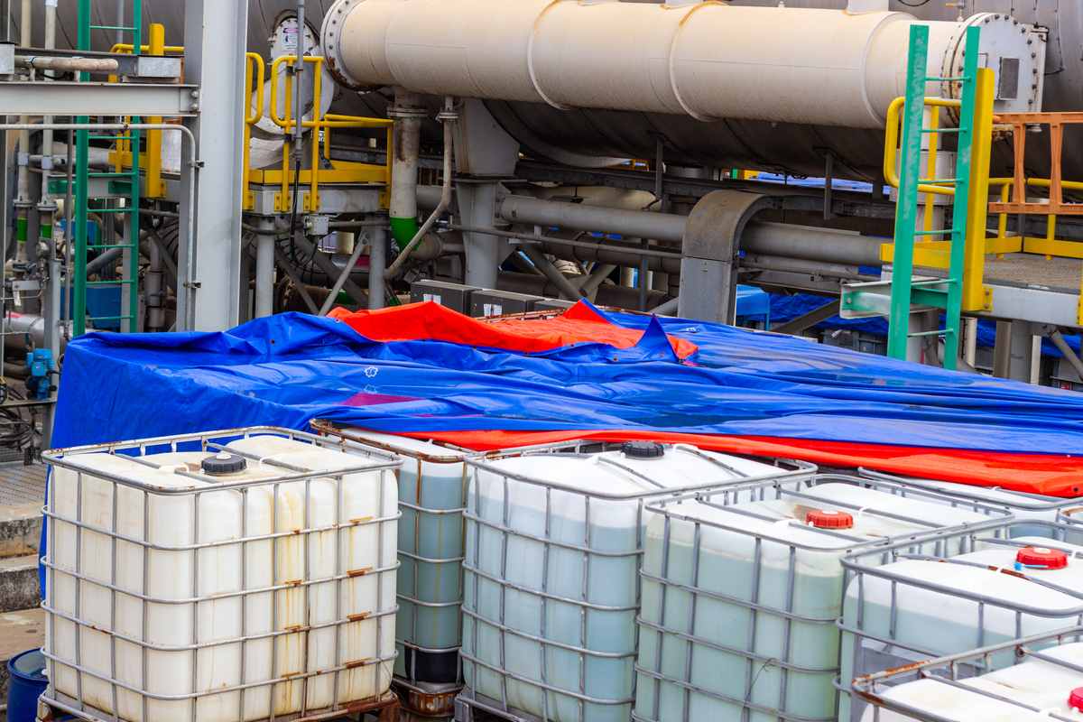 化工设备防腐机理全解析：材料选择、防护措施、工艺控制与维护保养