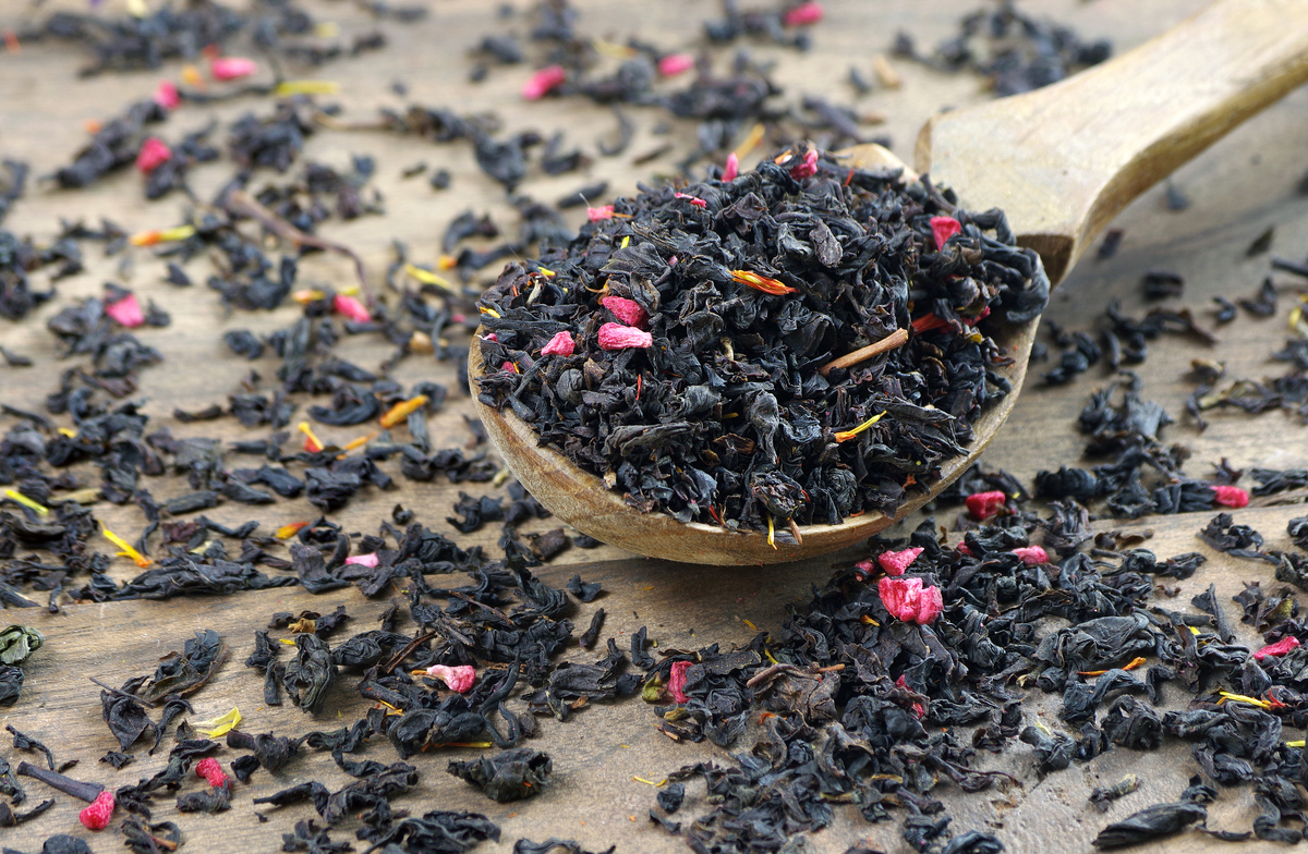 桑葚干泡水上火吗？