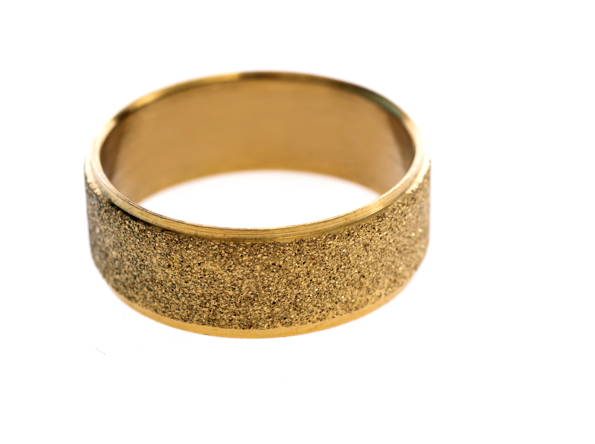 黄铜有毒吗可以佩戴吗