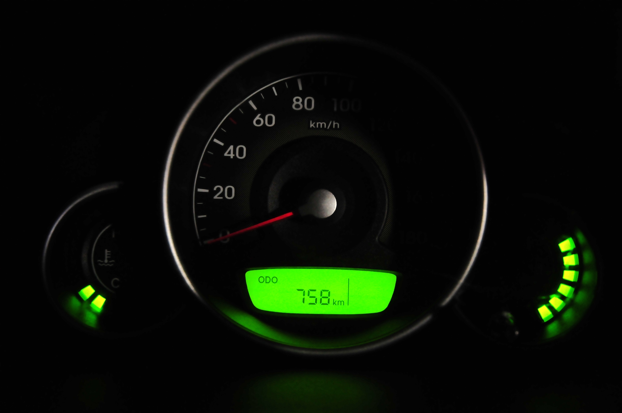 欧宝雅特06年款测热电灯位置及故障处理