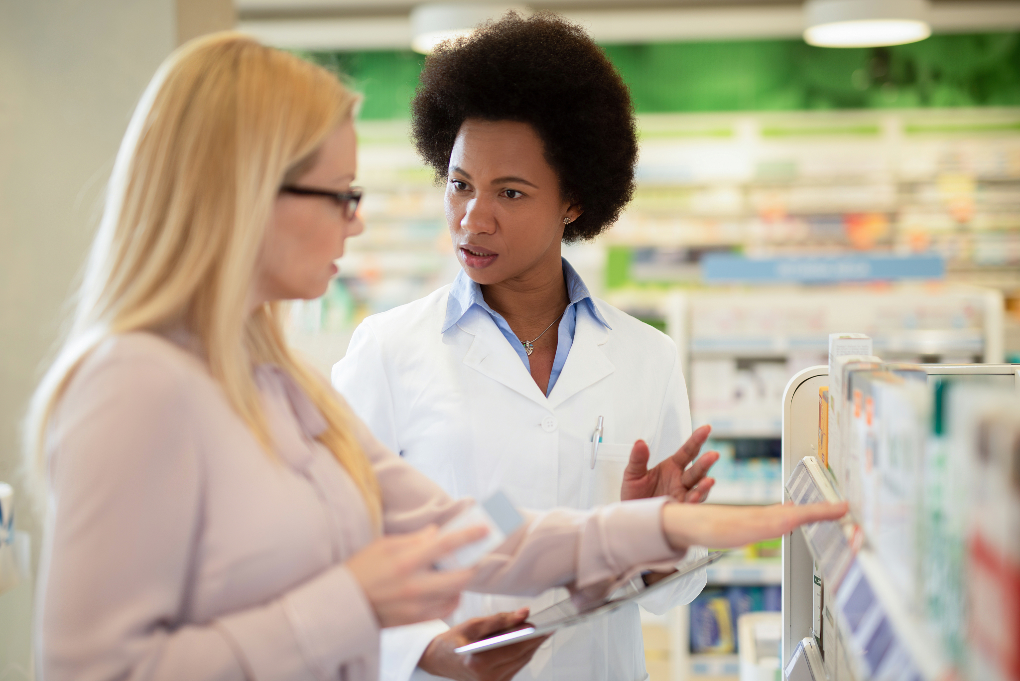 重庆市医药卫生学校药剂专业就业方向：药剂师、研发、销售、管理