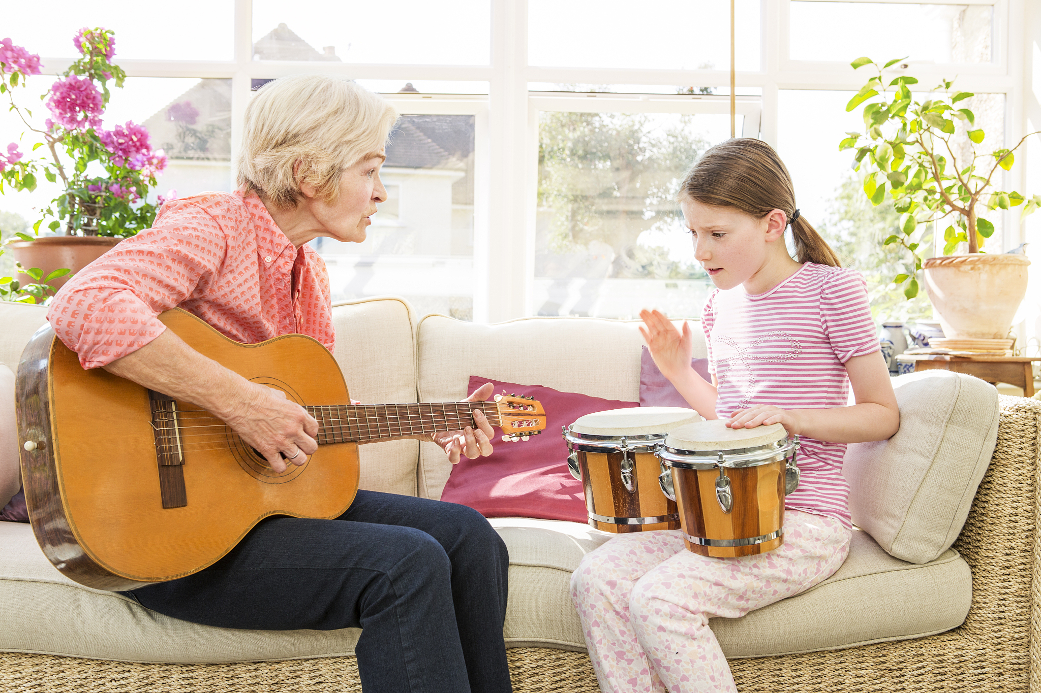 初中作文题目是我的妈妈我的妈妈大学学的是音乐教育