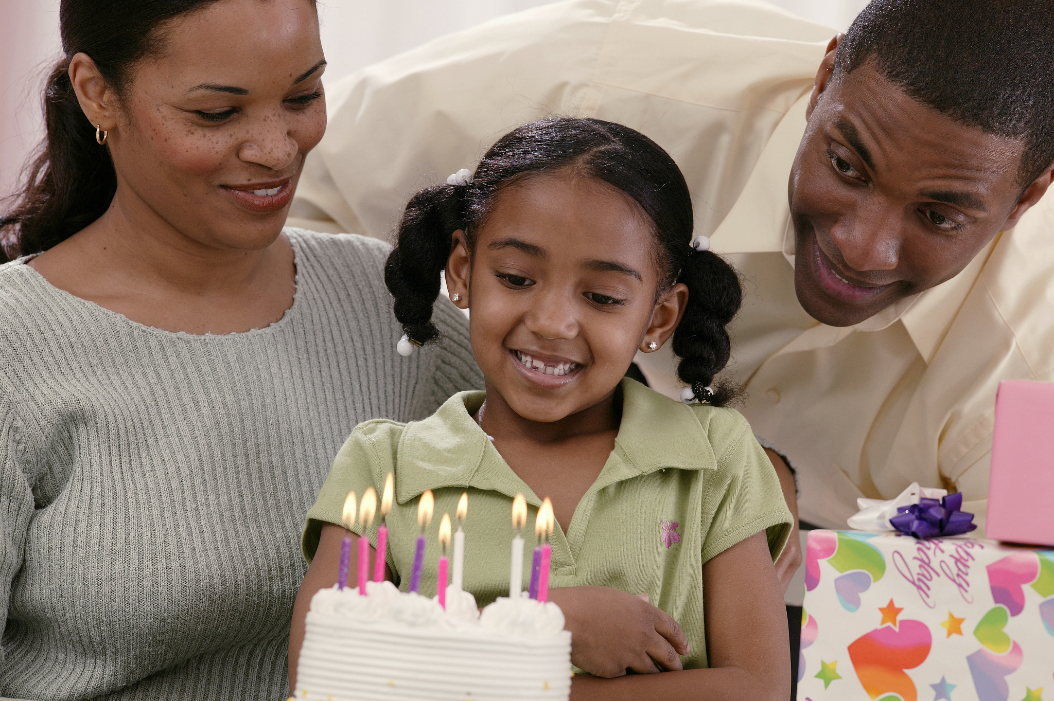 你是一个父亲对即将满14岁的女儿写一封信感情真挚的表达对她学业及生活的期许和鼓励