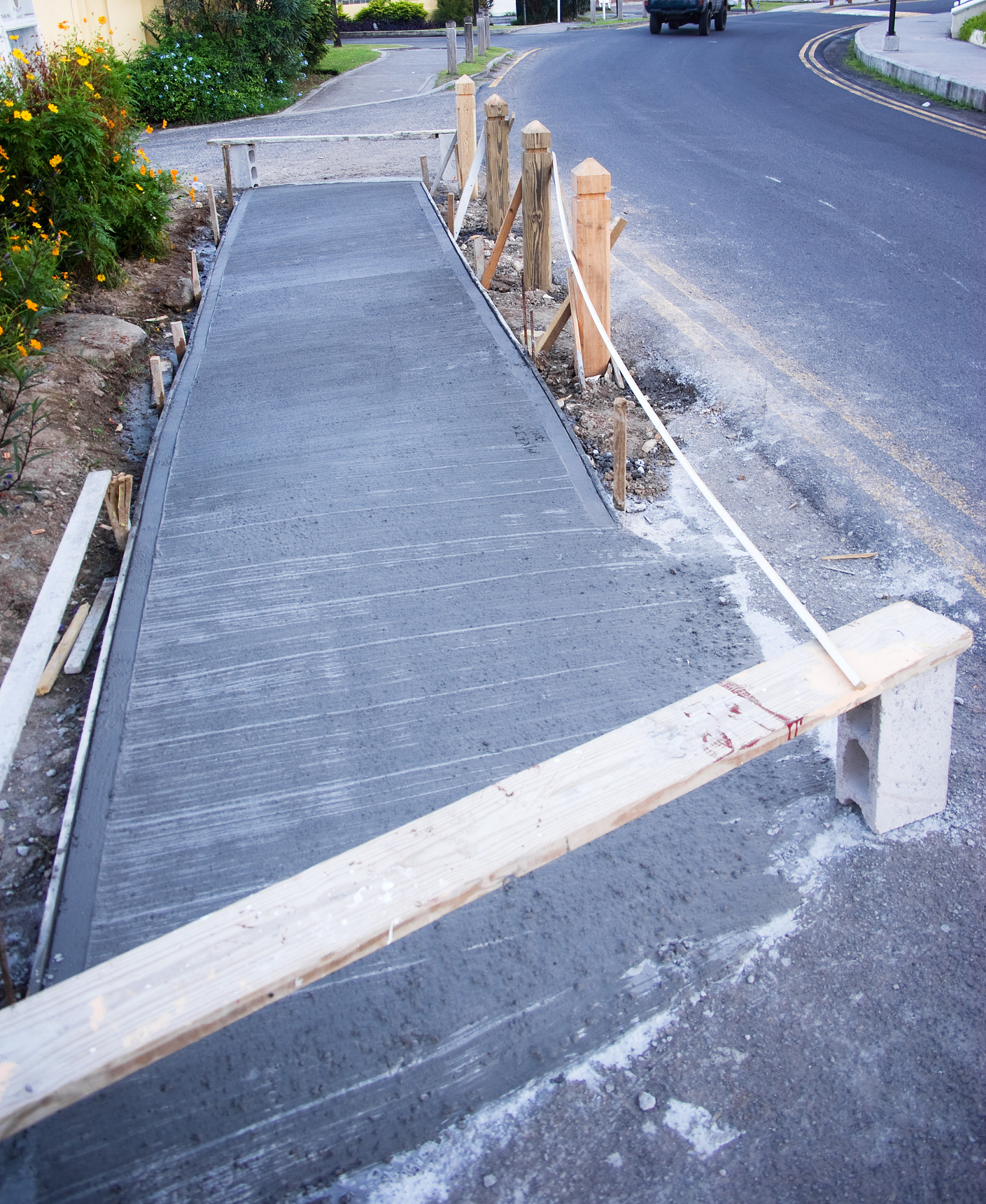 贵州职校公路施工与养护专业就业前景好不好？好就业吗