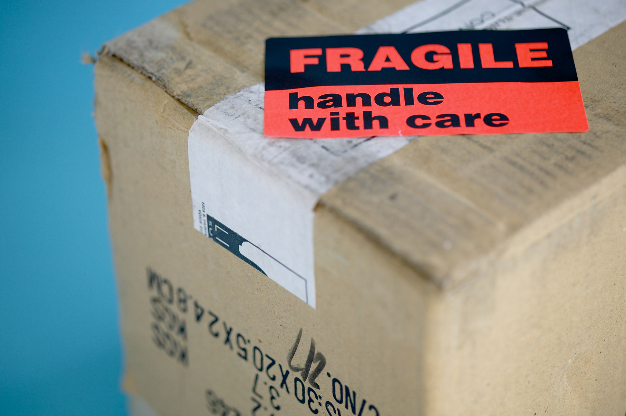 According to the recipients message they discovered that the packaging of the goods was wet and there was a hole on the top of the container when they opened the container door Our on-site inspec