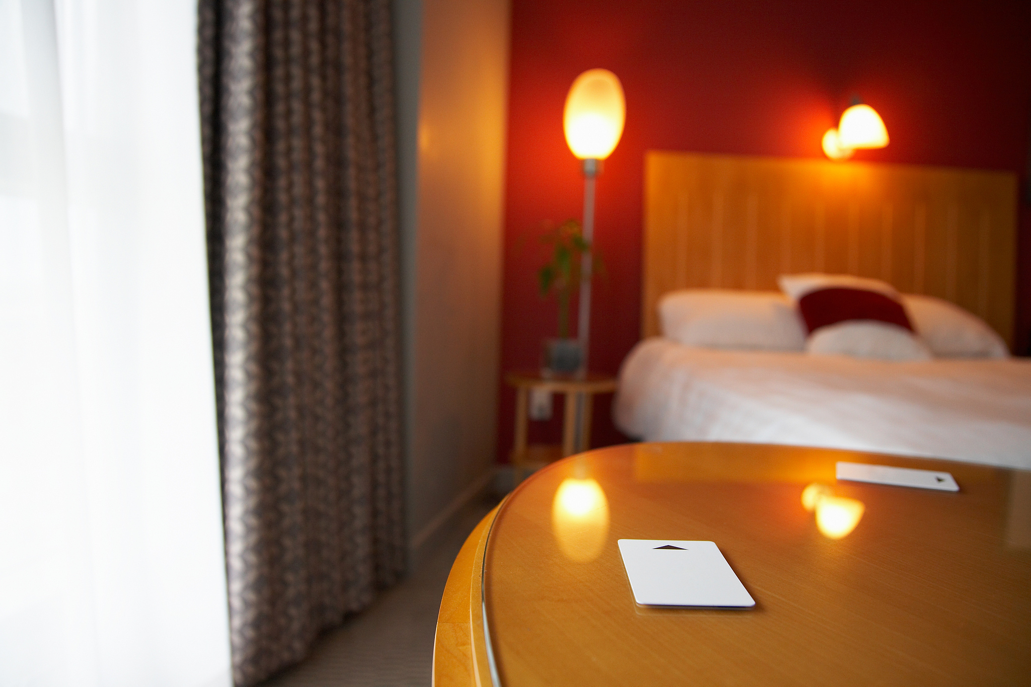 宾馆上面一闪一闪红光是什么东西