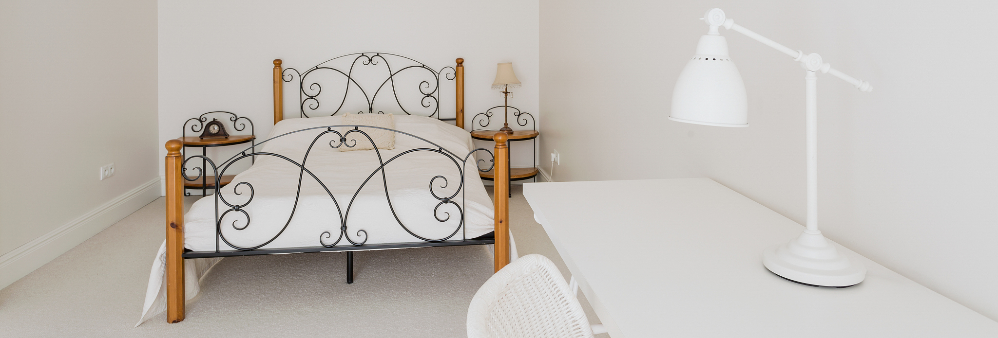 bedroom with simple decor