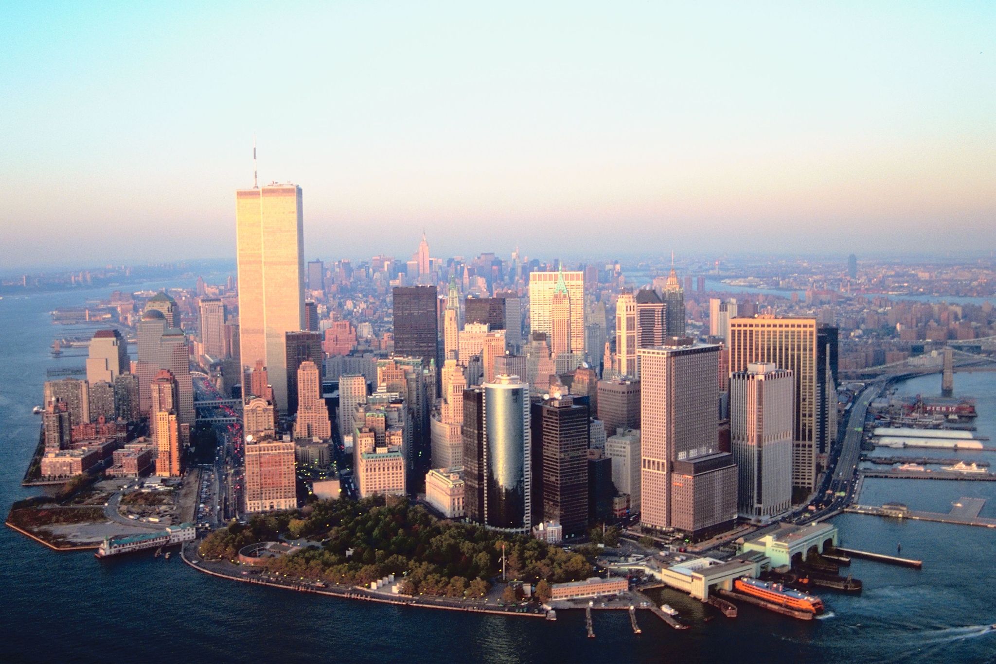 请结合纽约市情写一篇招商致辞。要求一级标题对仗工整。