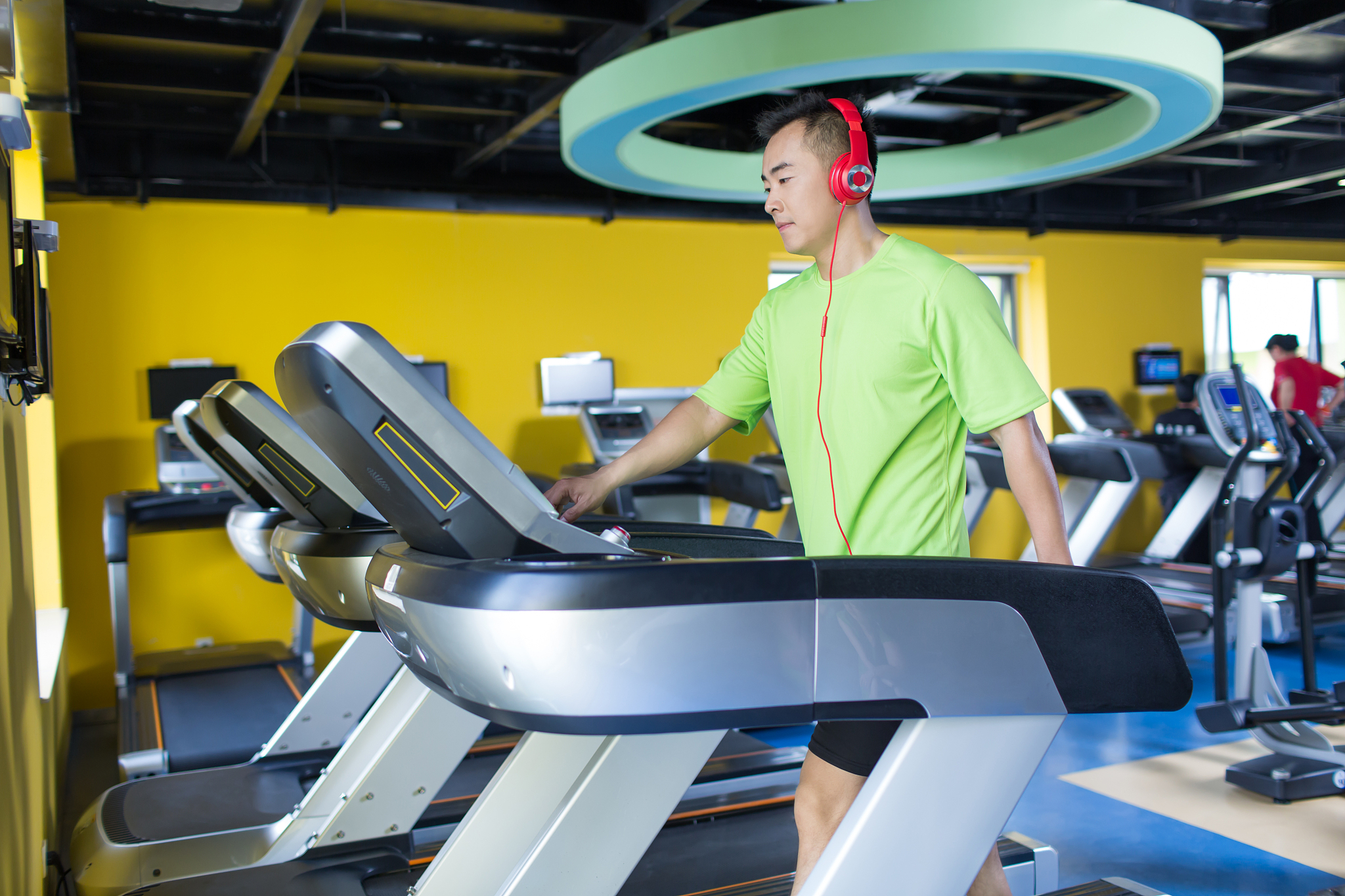 我想做一个详细的有效的减肥方案我需要提供什么资料给你