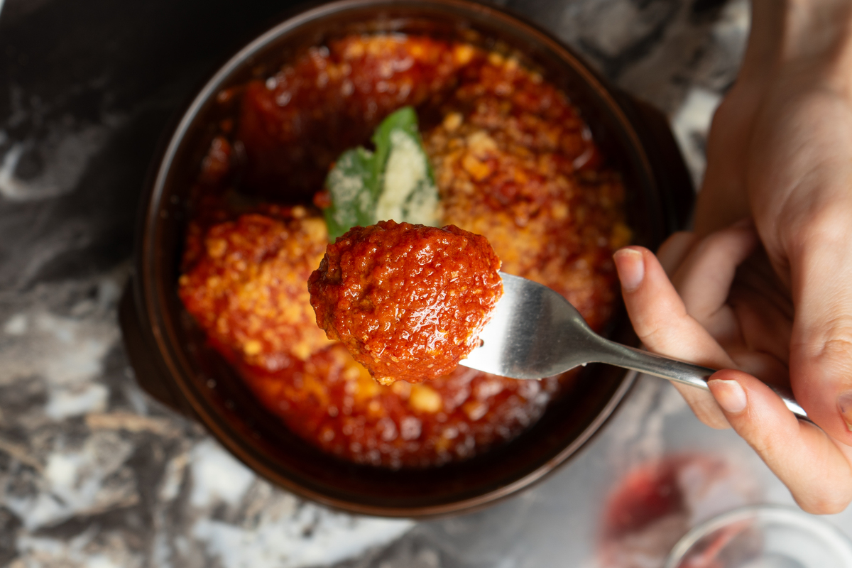 请帮我写1篇600字博客文章主题是：蒜蓉辣椒酱做法