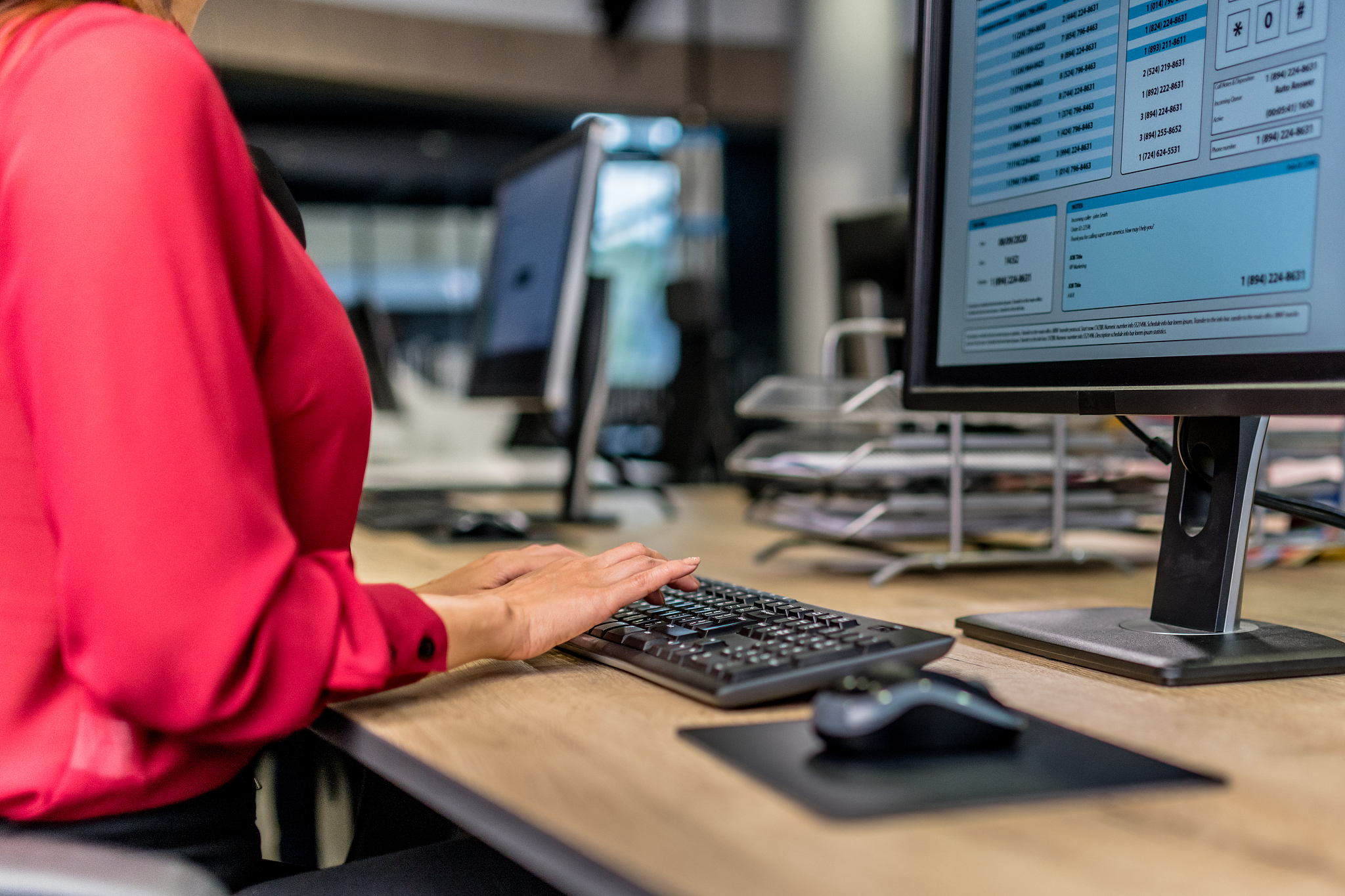 customer service representative working in call centre