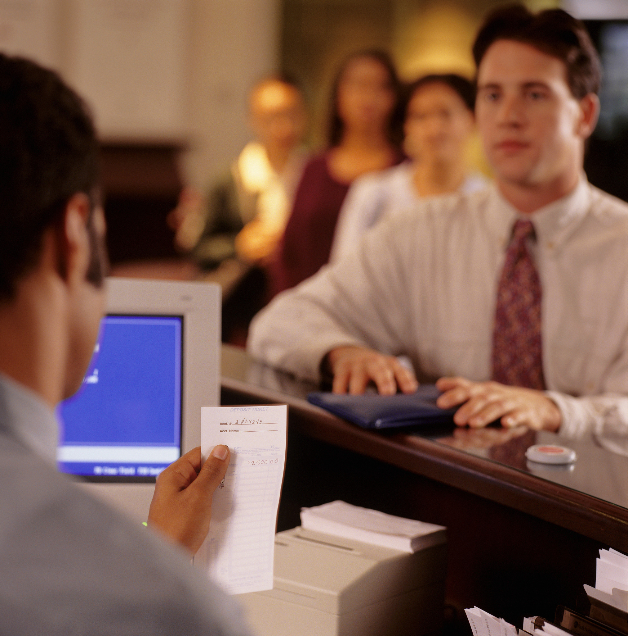 翻译 - 定义、类型、技巧和重要性 | Translation Explained