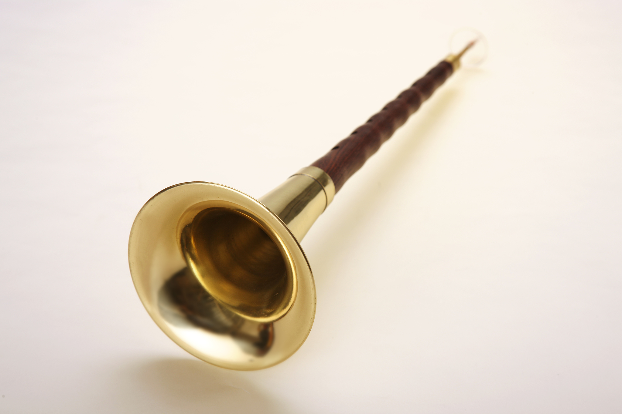 唢呐：中国传统乐器，高亢嘹亮，充满魅力