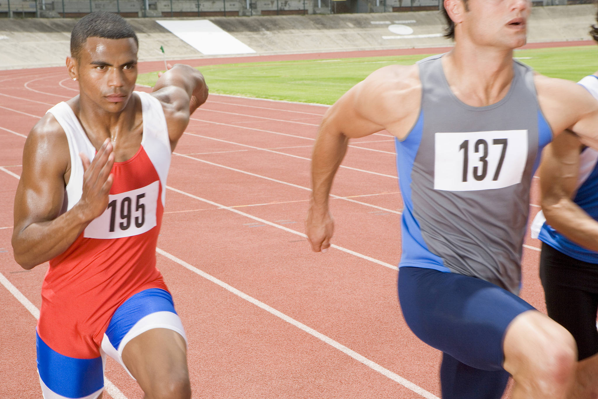 200米世界纪录：男子19.19秒，女子21.34秒