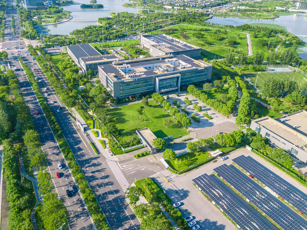 浙江中医药大学新址：杭州萧山新塘路