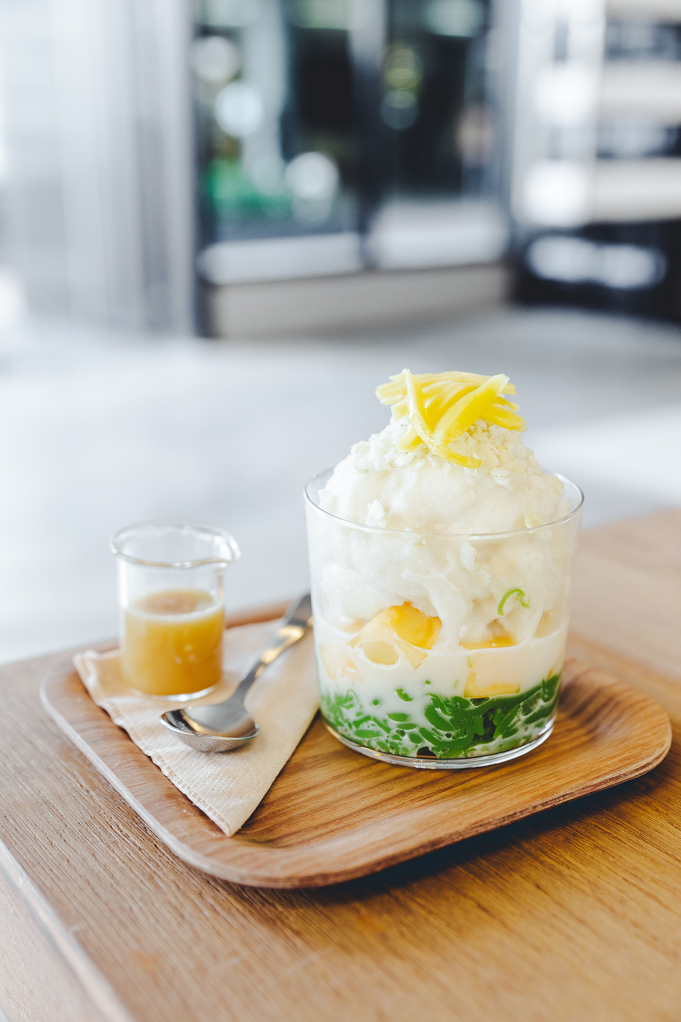 帮我写个蜜雪冰城活动策划案