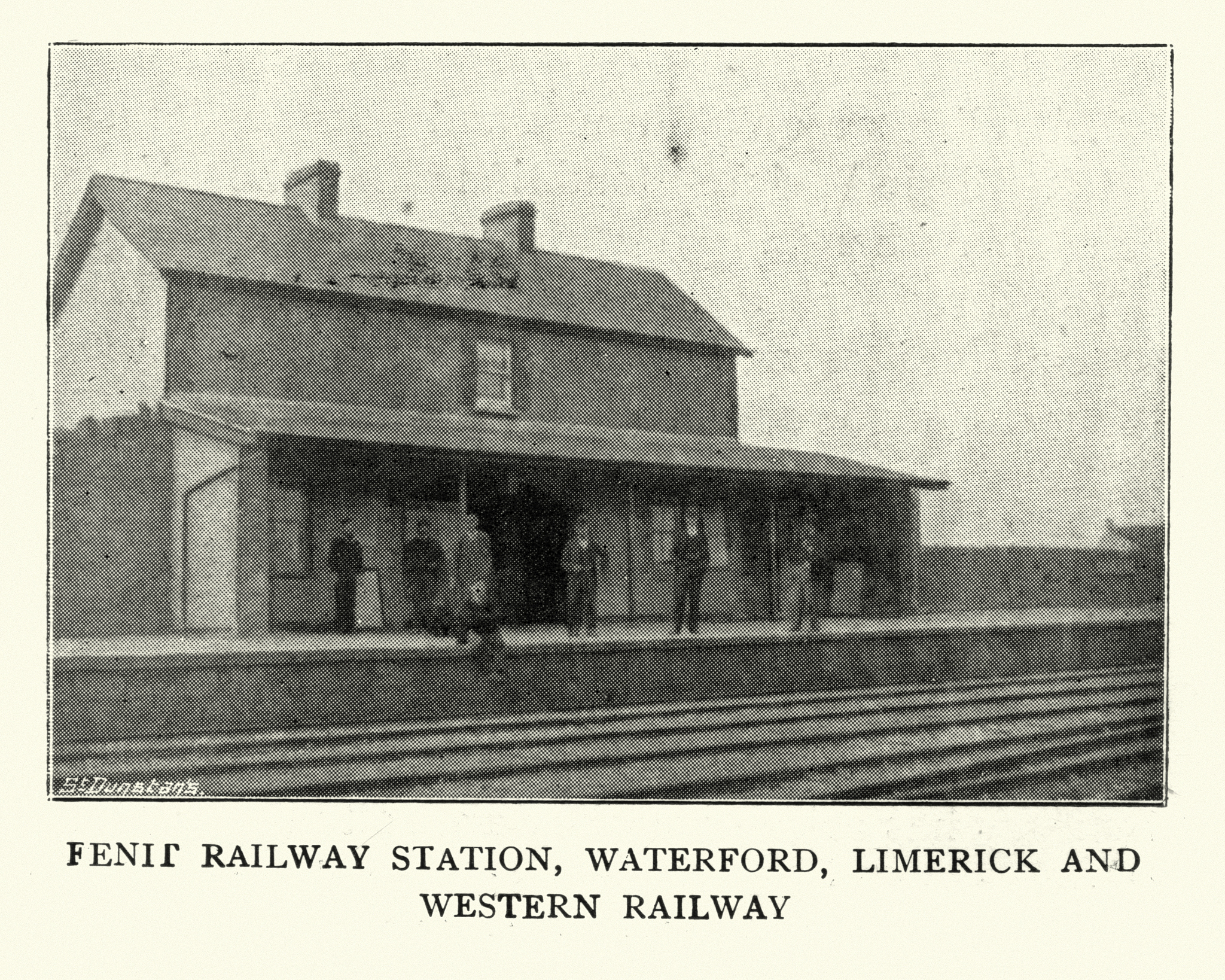 1、利用巴特沃斯低通滤波器对图像进行频域滤波1读入图像‘cameramantif’注意图像矩阵中数据格式；2为图像添加高斯噪声；3构造不同截止频率D0不同阶数n的巴特沃斯低通滤波器；4在频域中用构造的巴特沃斯低通滤波器分别对图像进行滤波；5将滤波结果变换回图像空间域并显示原始图像、含噪图像、滤波后图像；6对比不同截止频率和阶数的低通滤波器的滤波结果并分析。利用matalab解题