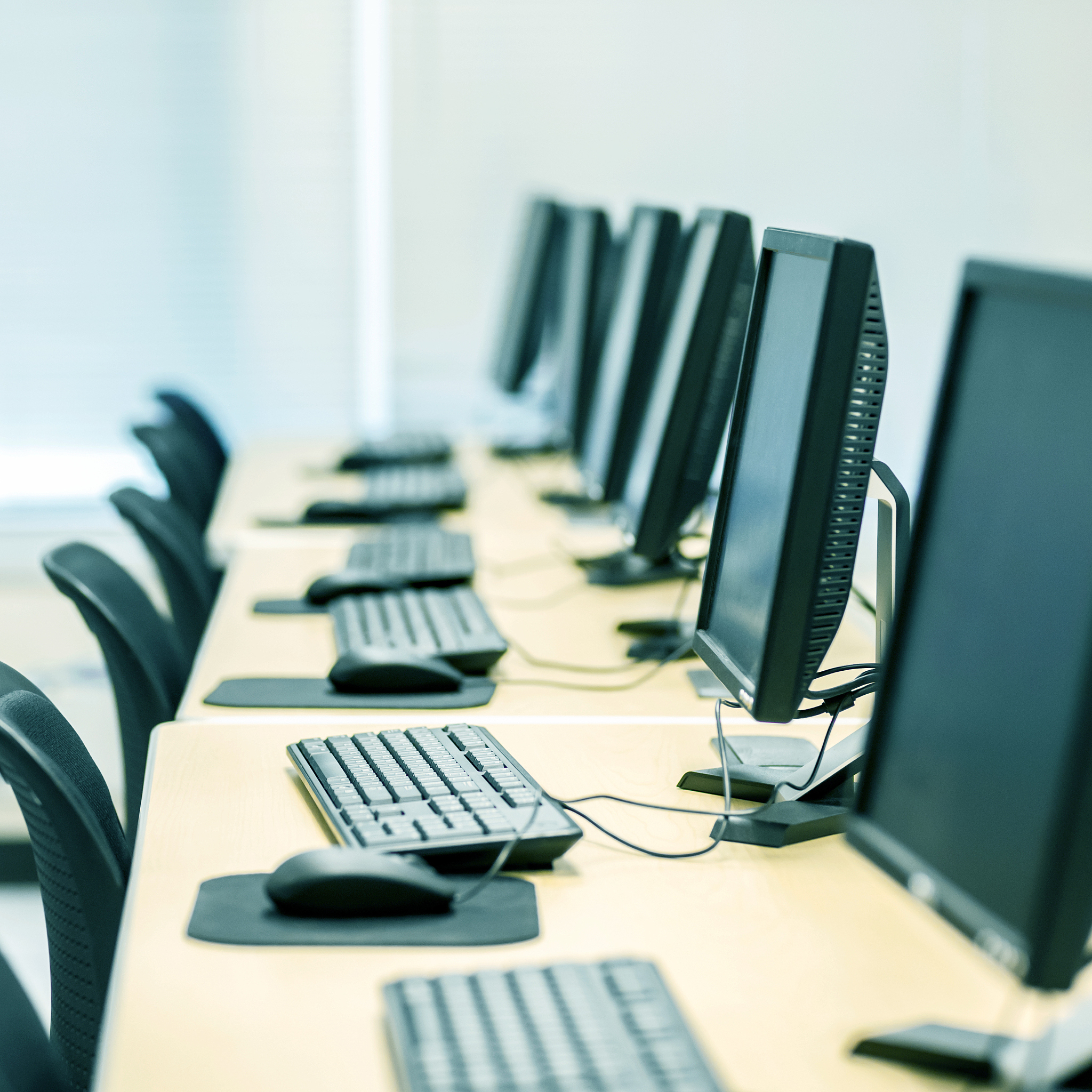 零基础学计算机难吗？自学计算机的路线和方法