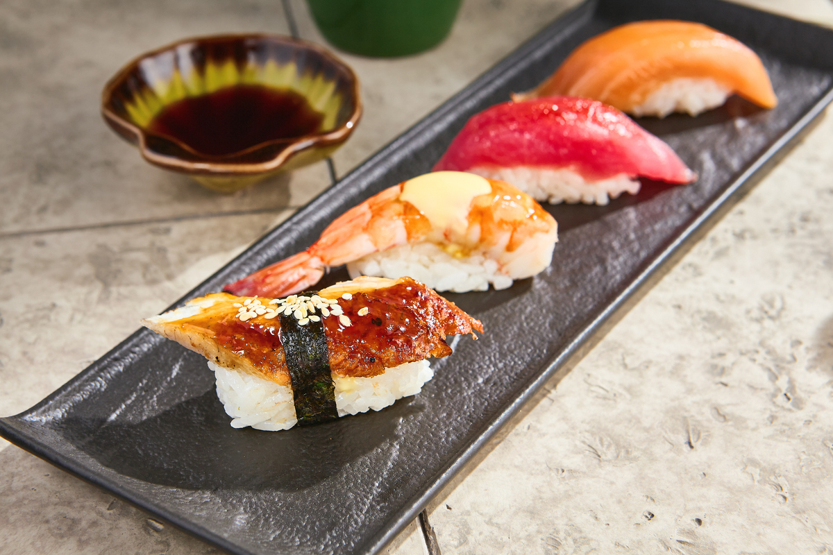 鳗鱼手握vs蟹柳手握：寿司爱好者的绝佳选择！