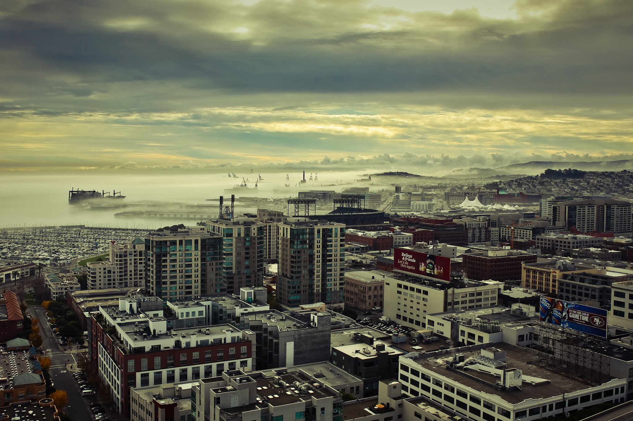 san francisco cityscape with fog
