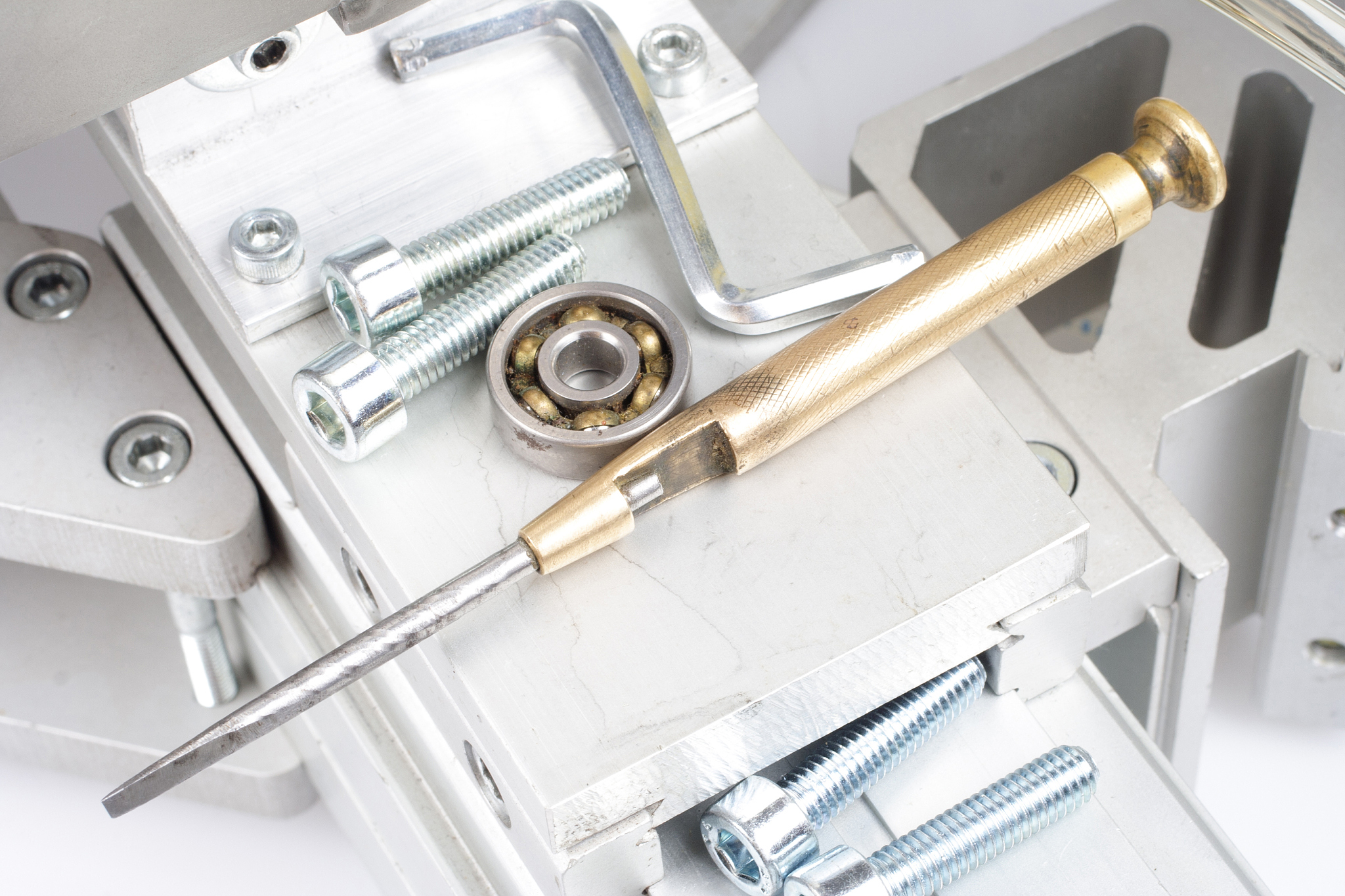 贵阳2022年中专男孩子学什么专业