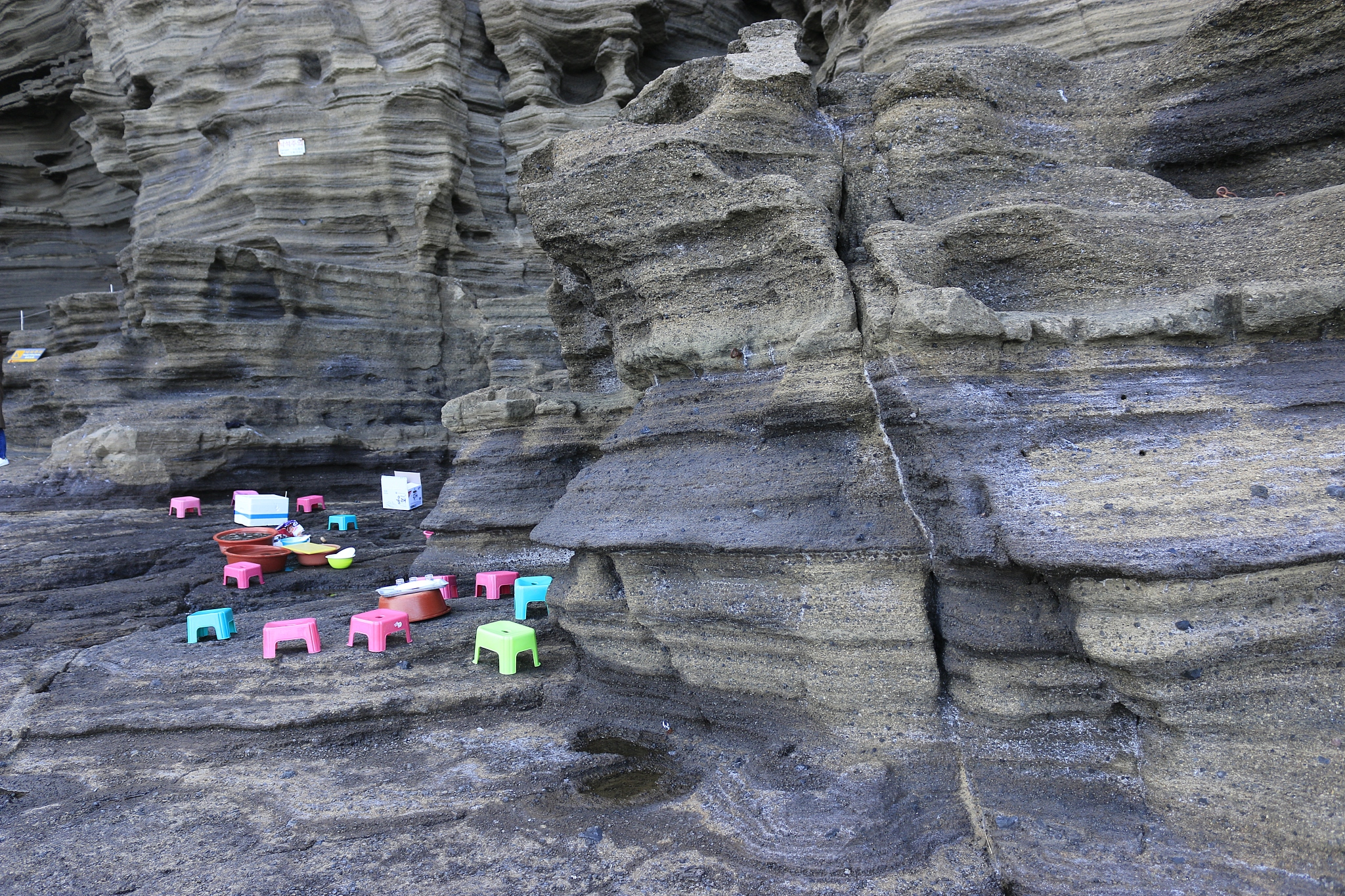 dragon head coast, coast, sea, sediment, volcanic