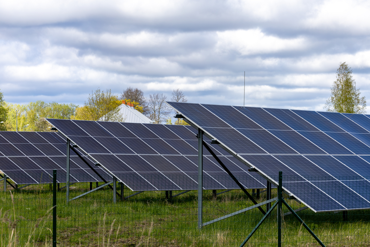 2023年报读发电厂及电力系统新能源发电及应用方向专业怎么样