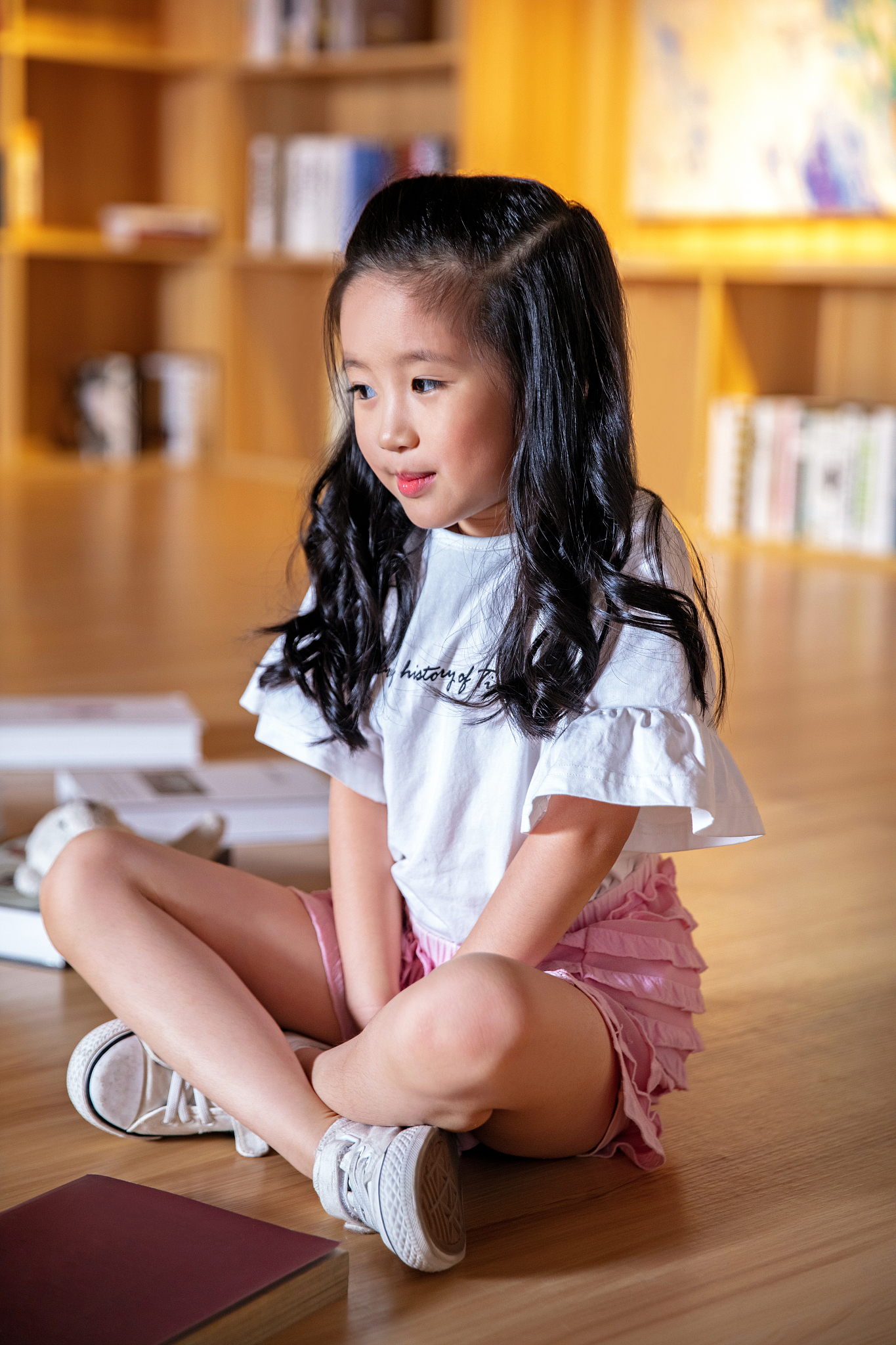 六岁小女孩外貌描写：可爱、活泼、聪明的小天使