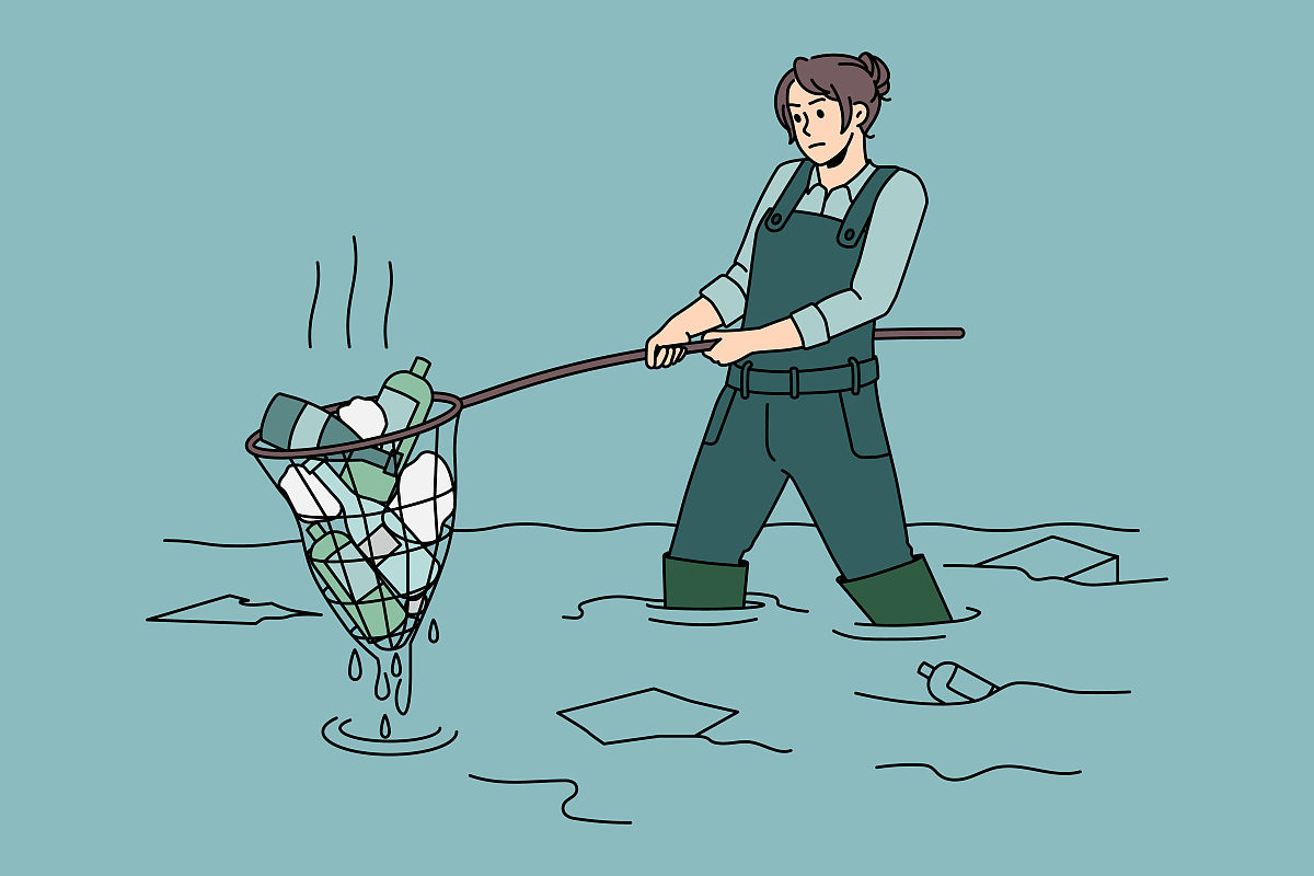 写一份破坏一级饮用水水源地保护区并受到宣恩县生态环境局处罚的微广播剧脚本