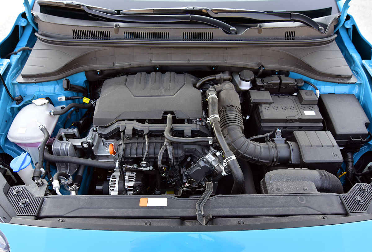 16款与17款桑塔纳发动机区别 200字