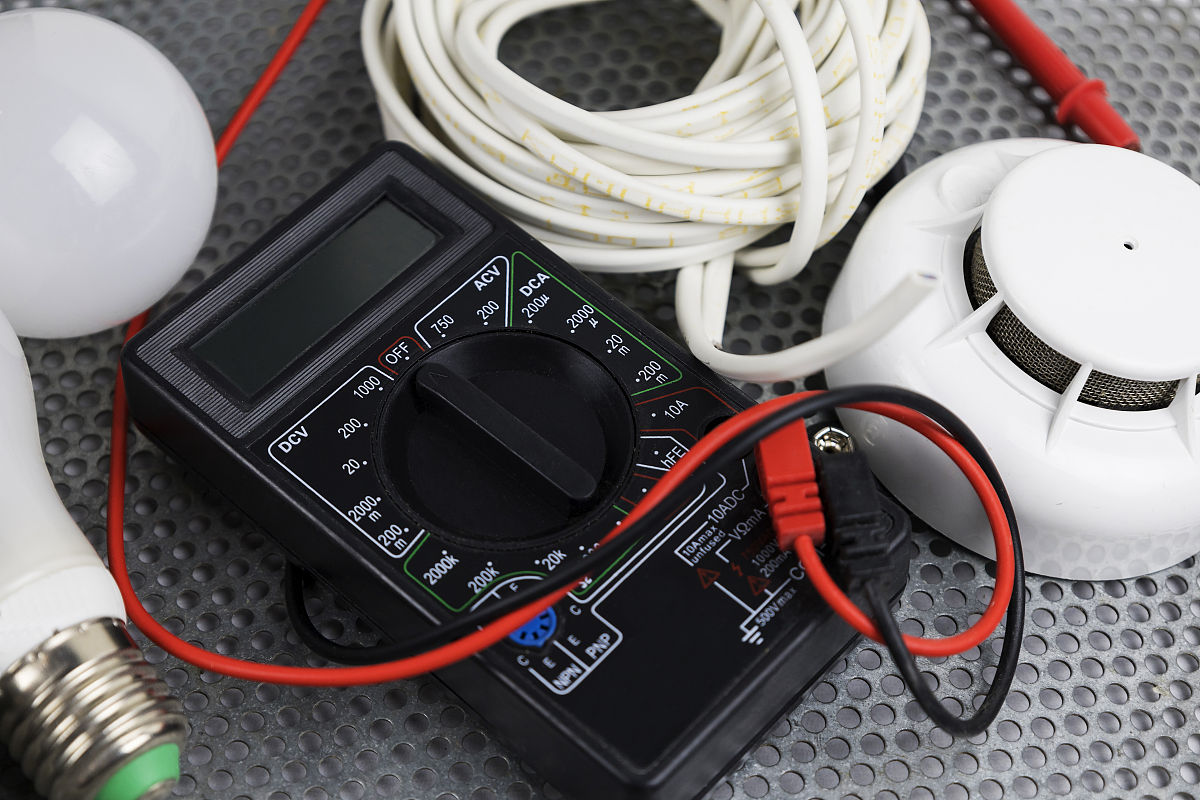 国内外烟雾报警器现状对比：技术差距与未来展望