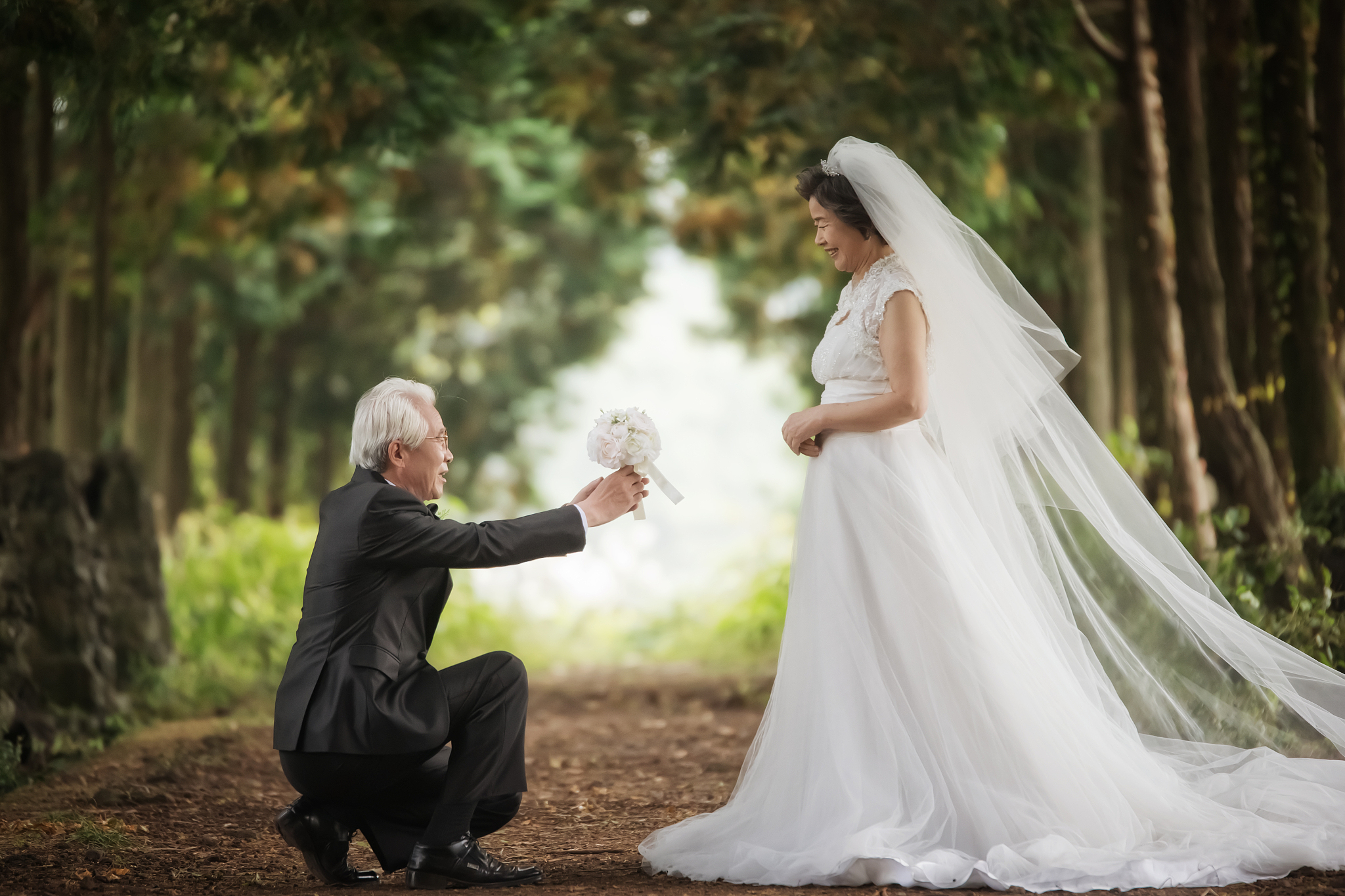 外婆的婚纱照，唤醒青春梦想，爱情的珍贵与守护