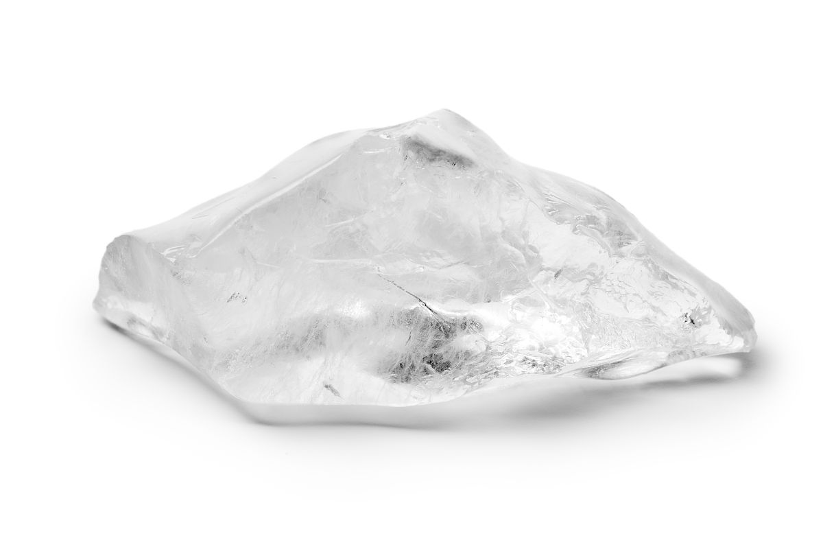 明矾净水原理及离子方程式详解 - 去除水中的杂质