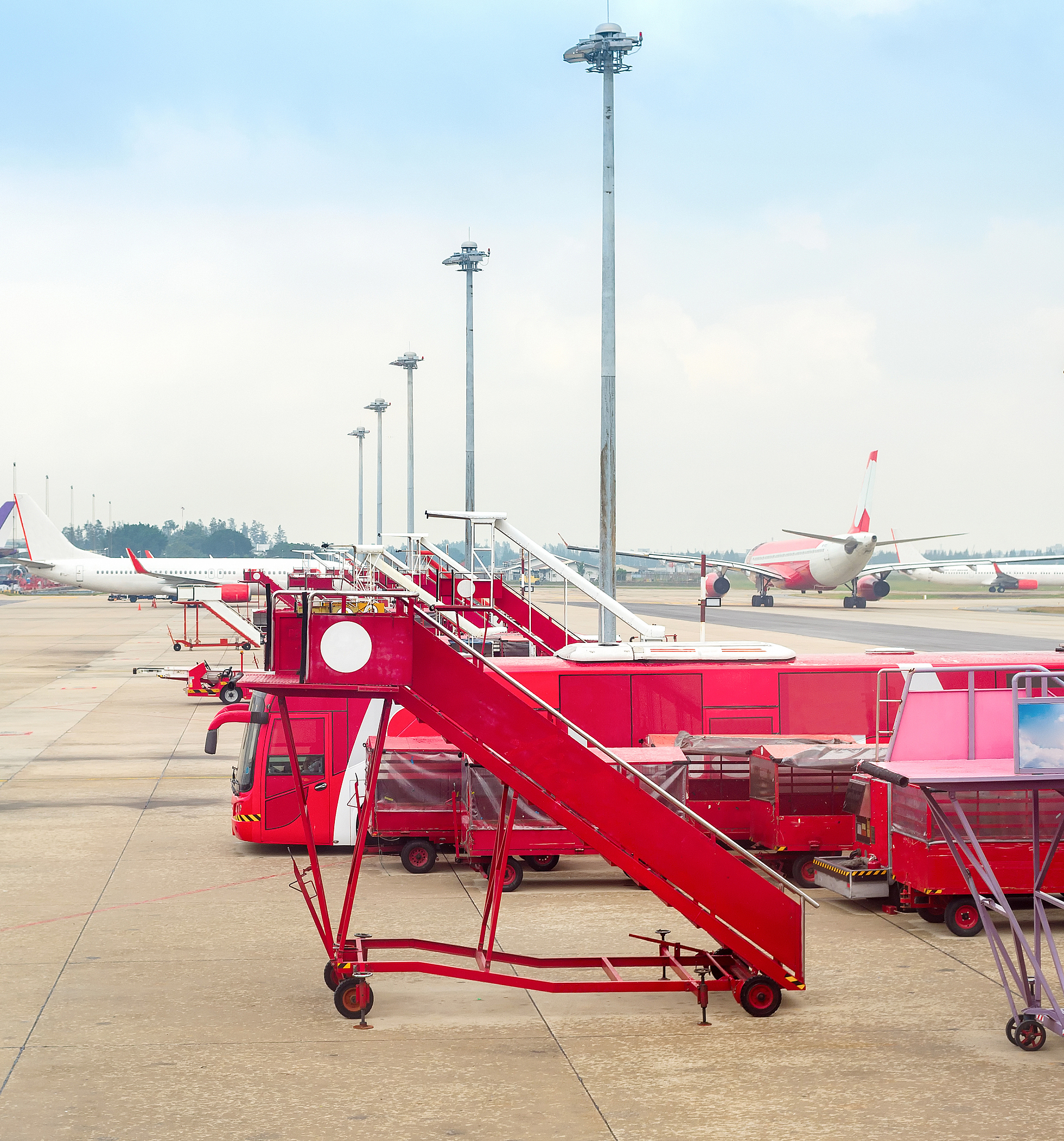 kuala lumpur airport, planes, equipment
