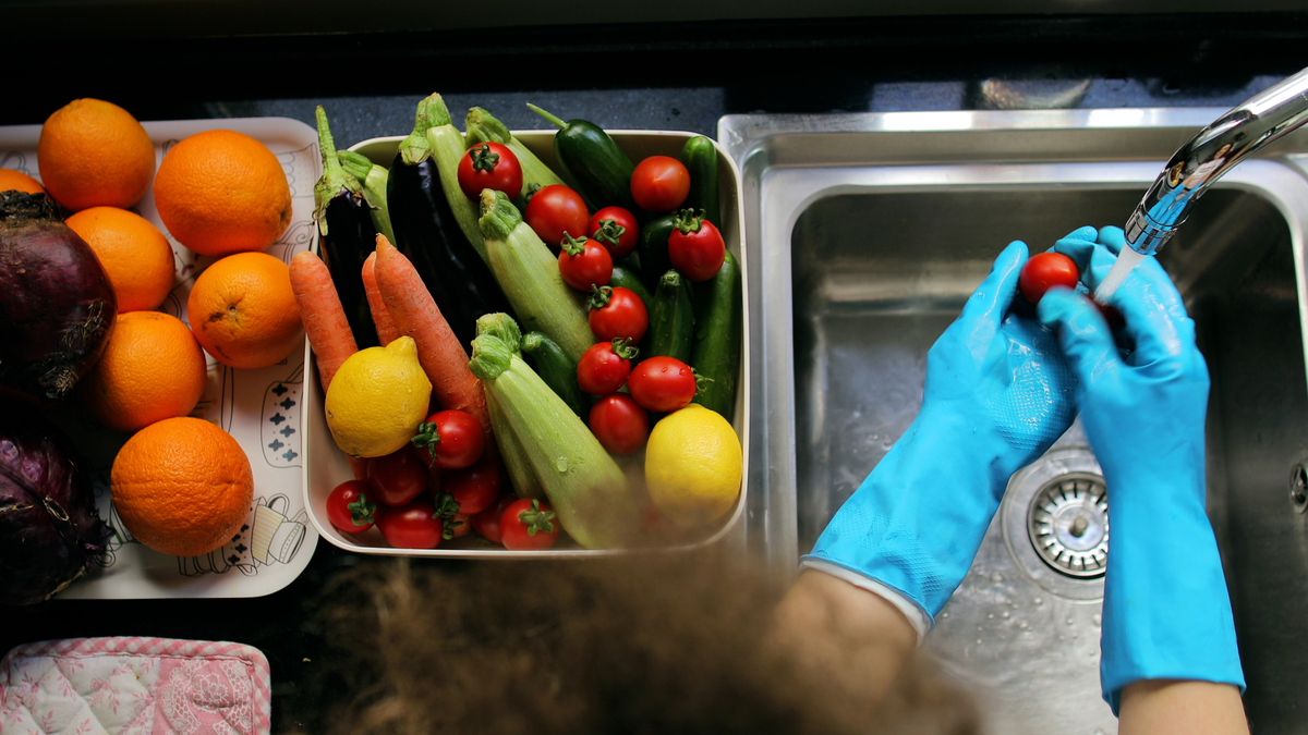 刚做好的菜能放冰箱吗？保存技巧和注意事项