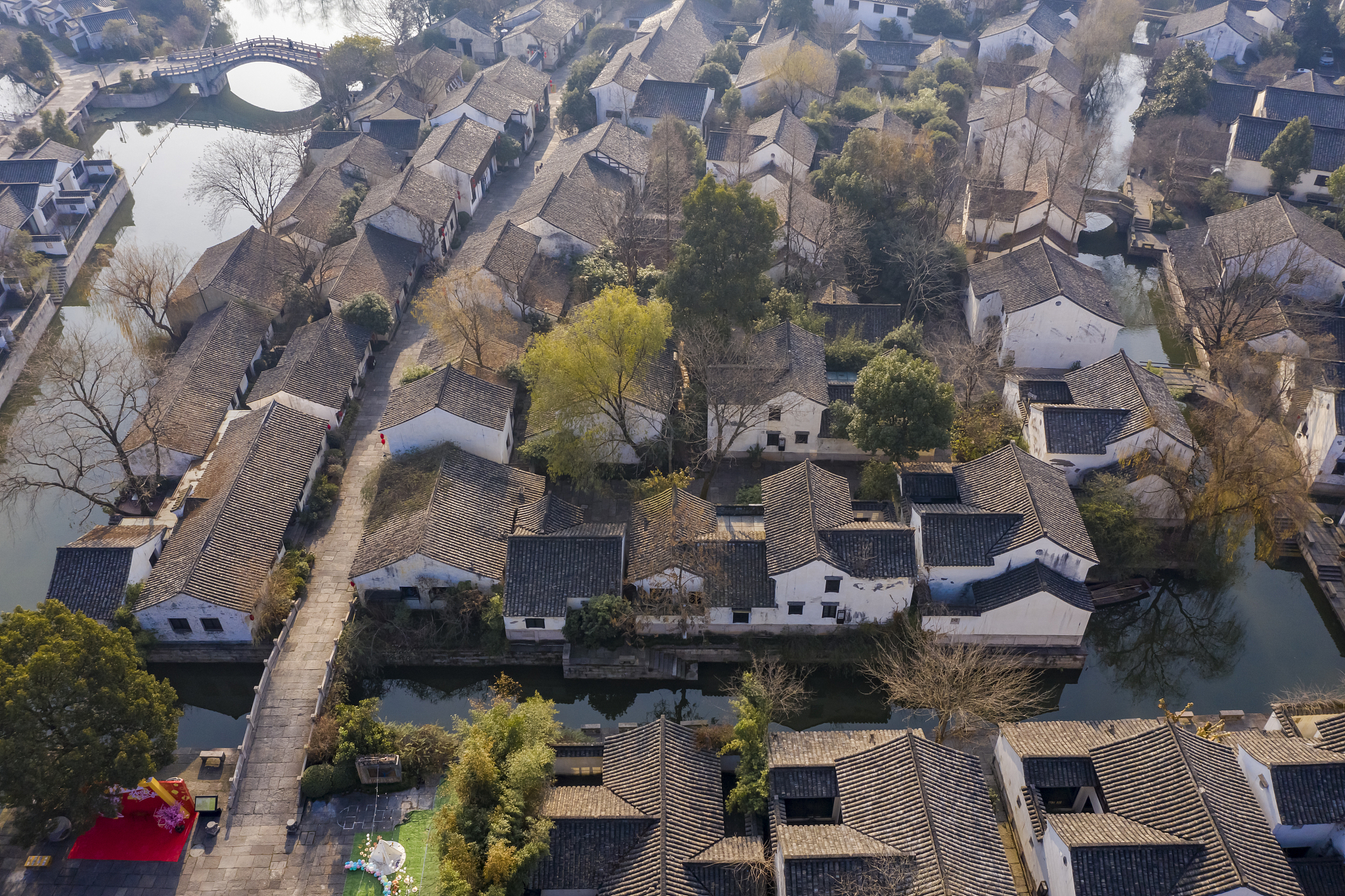 倒计时 13853 95 100 秦末时在戏水率领骊山刑徒击退起义军的将领是 A 周文 B 刘邦 C 蒙恬 D 章邯 本题由UID 85323235 的用户所出