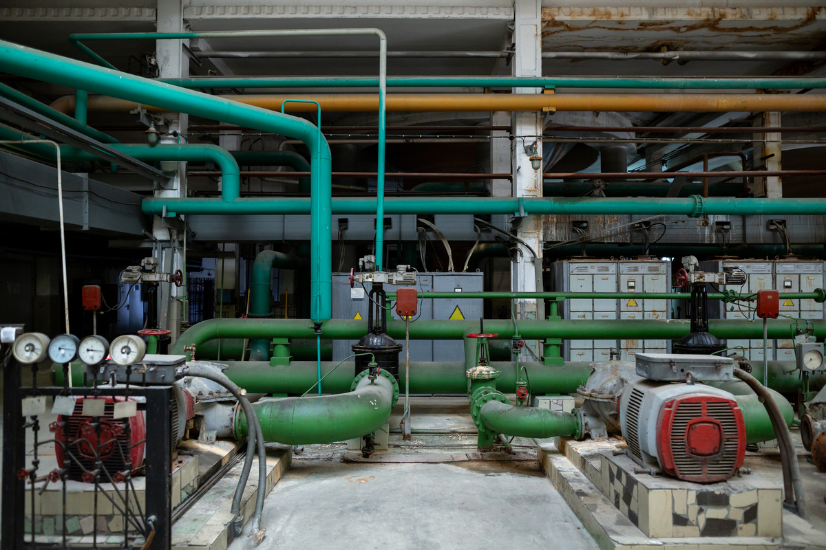 配水泵站首选离心泵：高效、大流量、适应性强