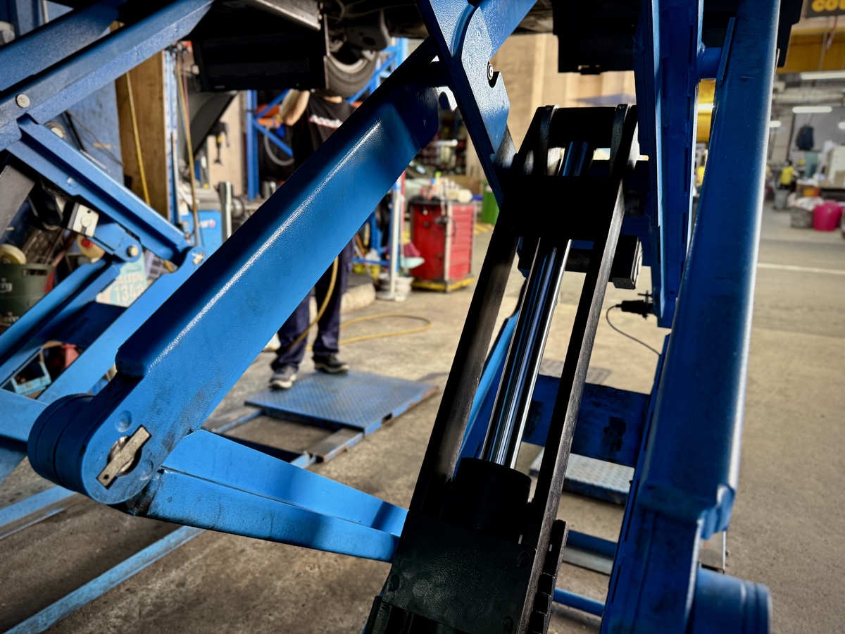 平衡重堆高车选购指南：从承载能力到售后服务