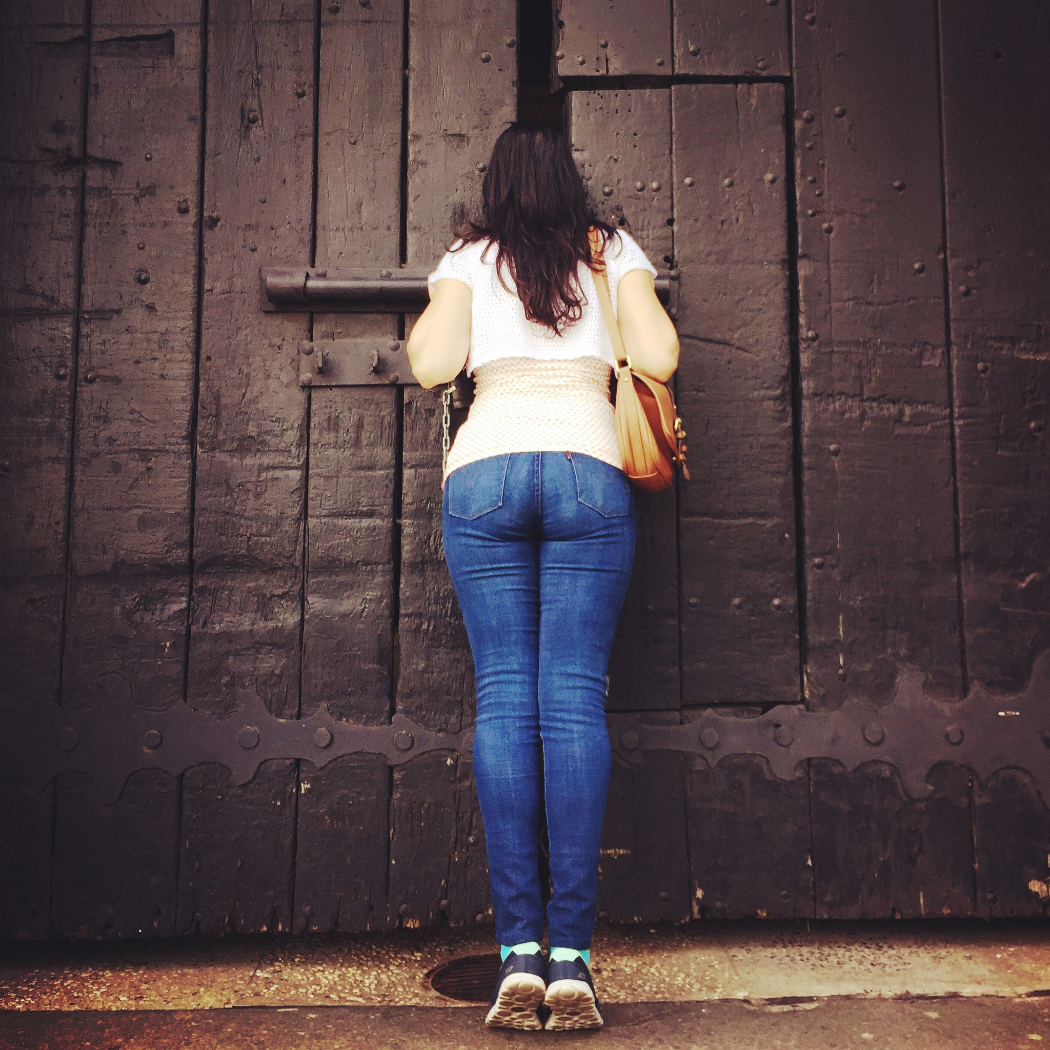 打网球 倒三角臀型的人穿牛仔裤最好看。判断