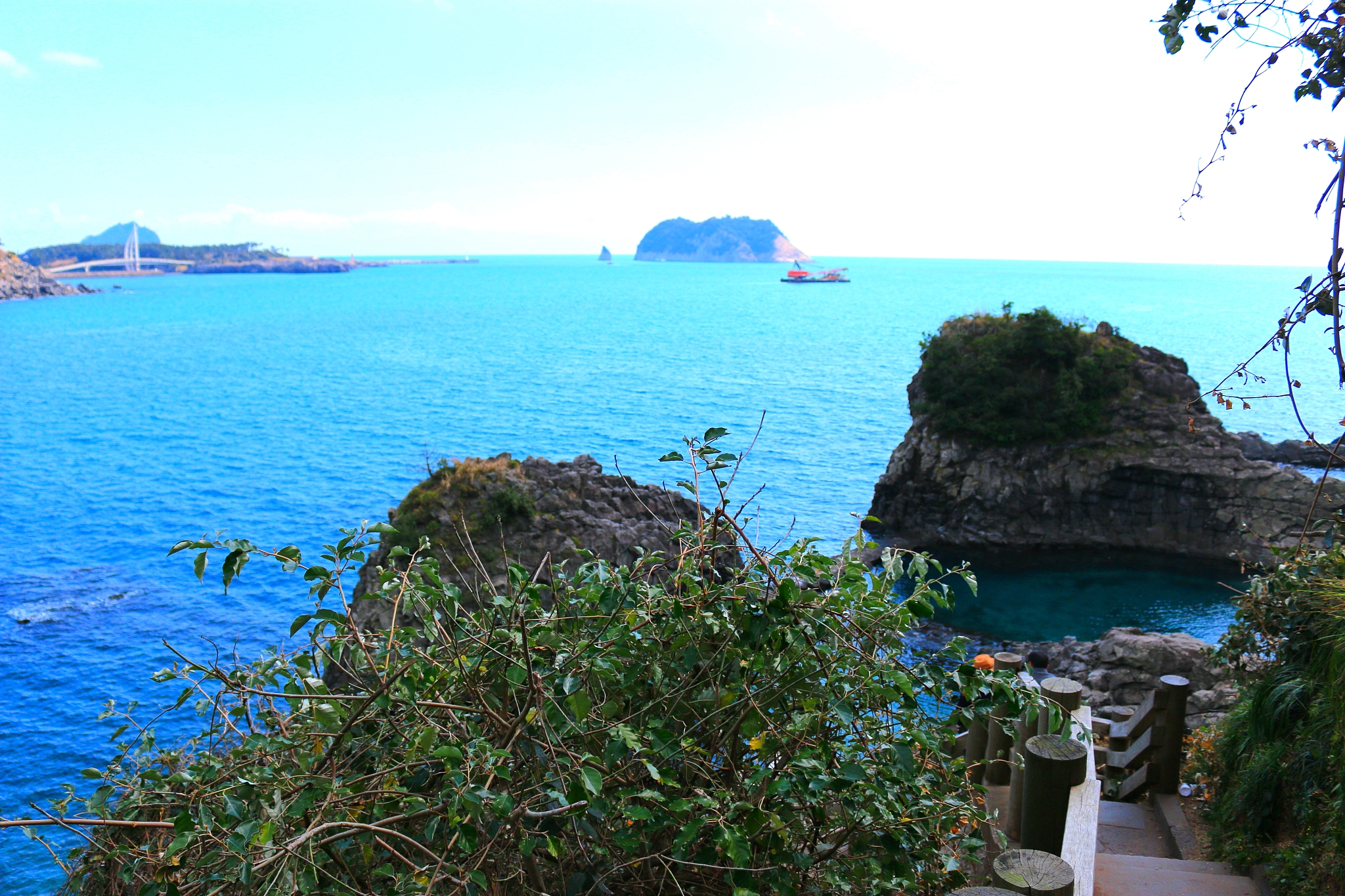 faerie bath, coast, cliff, lava, sea,