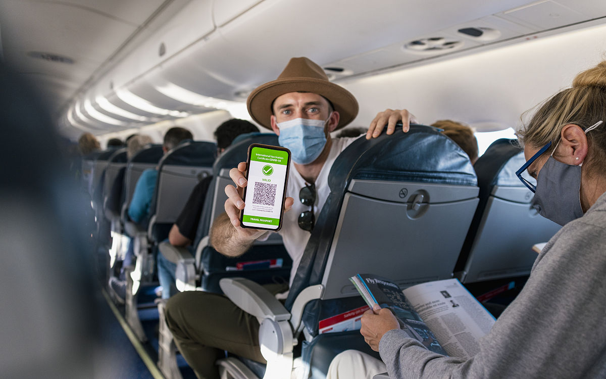 按老百姓的问法写出10句可以携带哪些液体物体上飞机的相似问