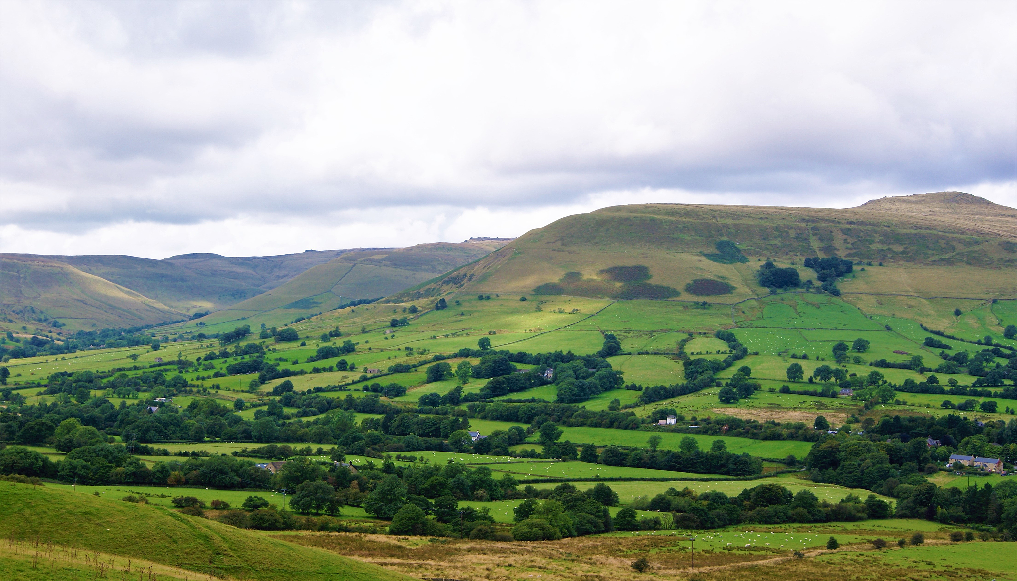 the edale valley.