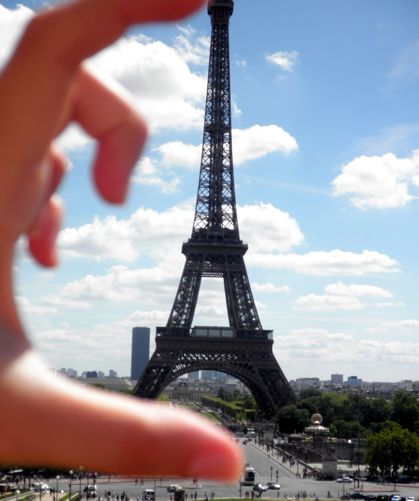 巴黎旅行日记：艾菲尔铁塔、卢浮宫、蒙马特区等精彩旅程