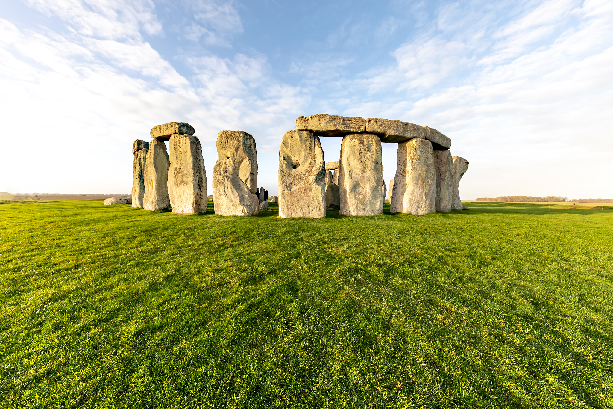 stonehenge in the early morning